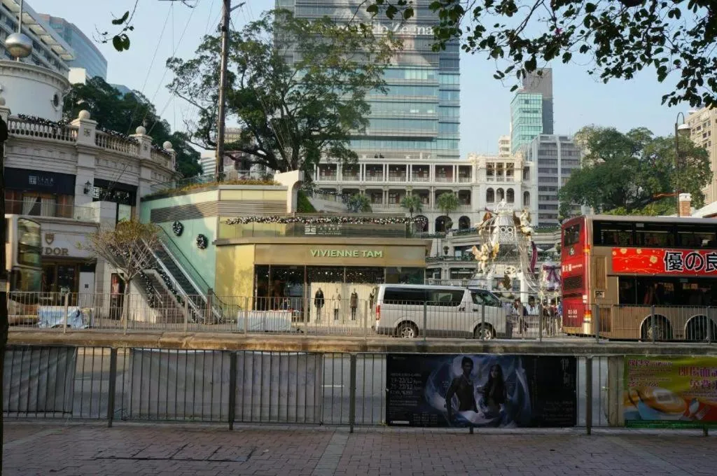 City view in Pay-Less Guesthouse (7/F A9)