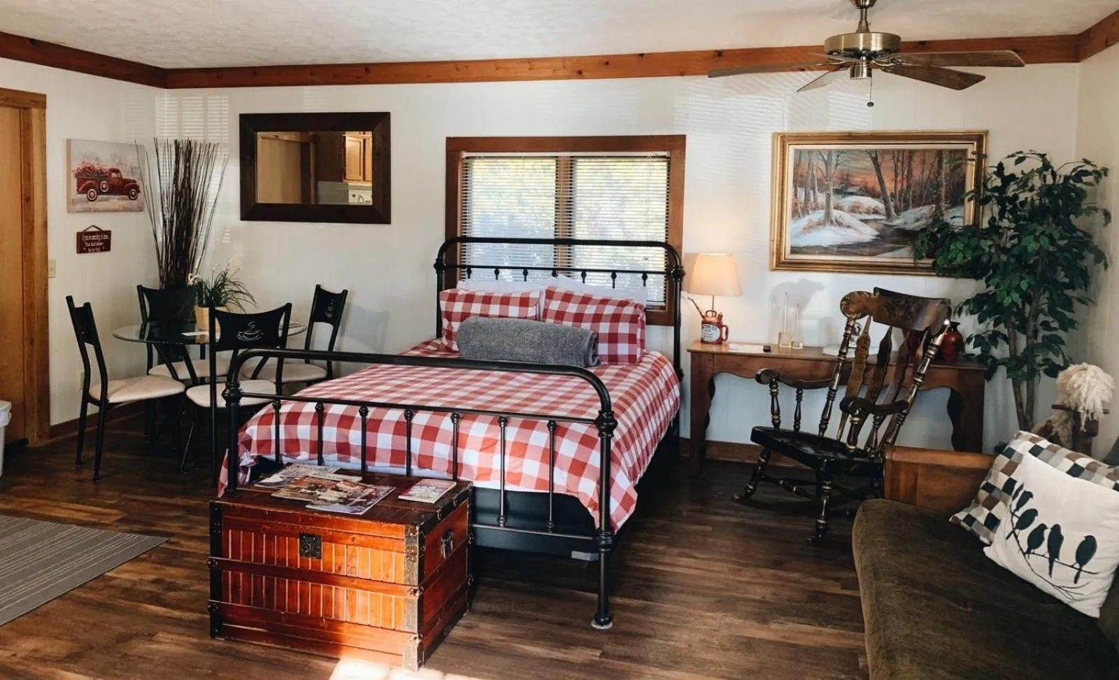 Other, Bed in The Iris Garden Downtown Cottages and Suites