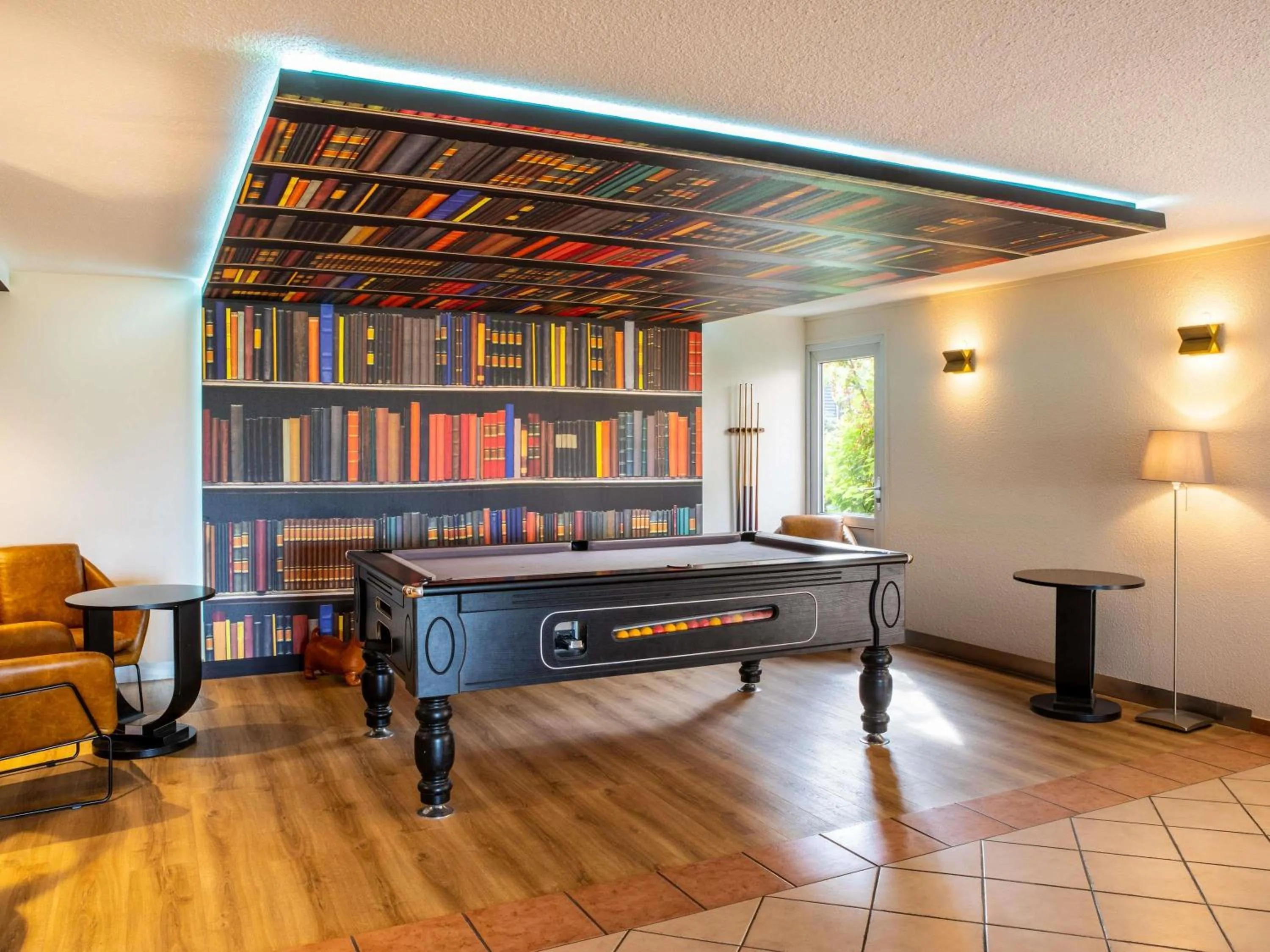 Property building in ibis Styles Chartres Sud Barjouville