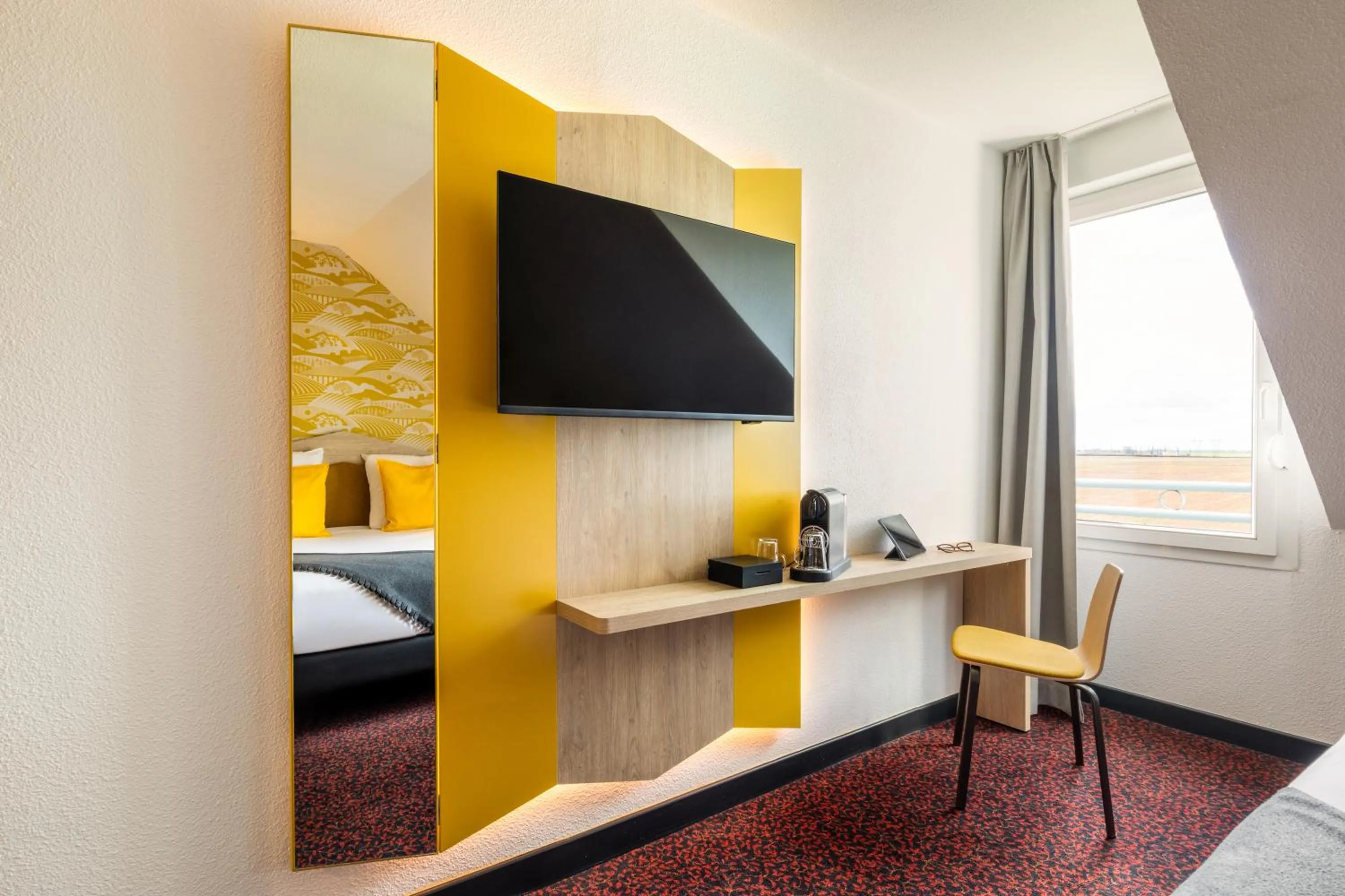 Property building, Bed in ibis Styles Chartres Sud Barjouville