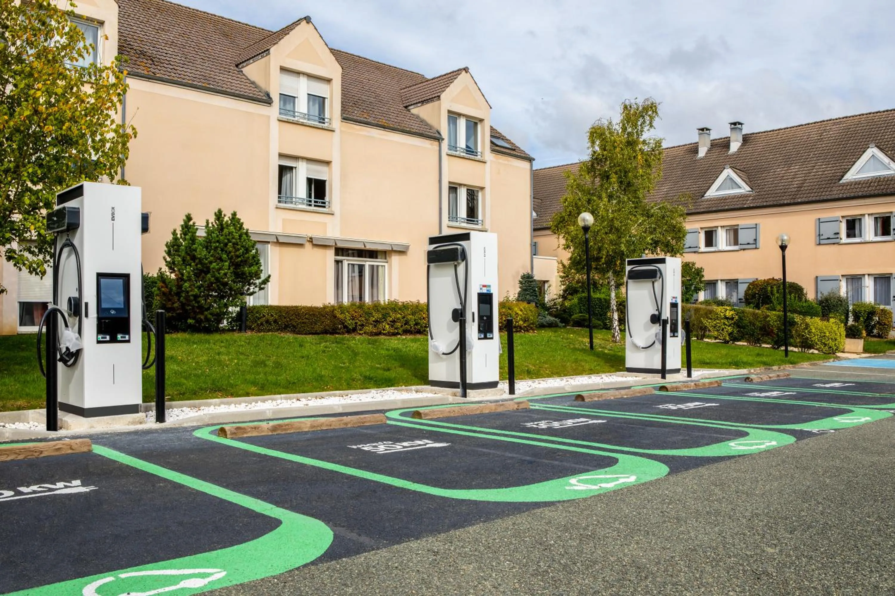 Property building in ibis Styles Chartres Sud Barjouville