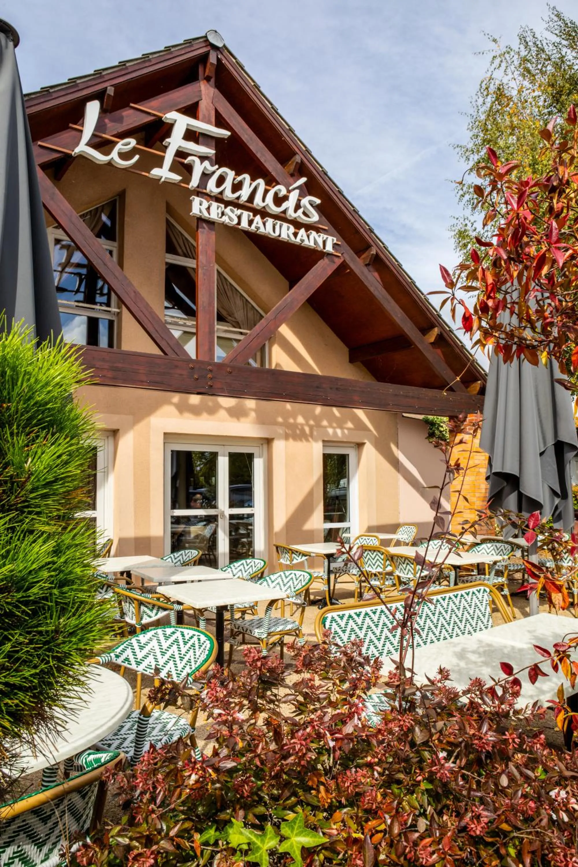 Patio in ibis Styles Chartres Sud Barjouville