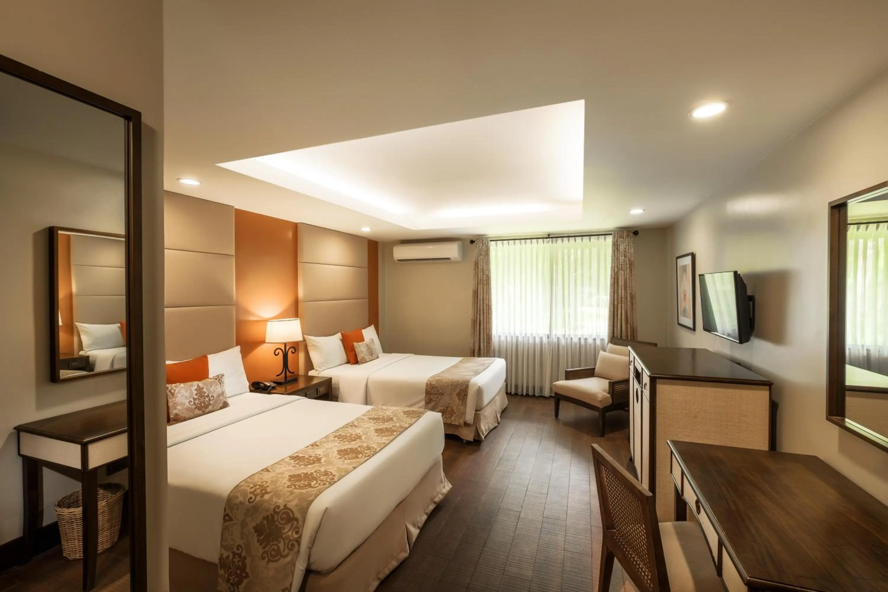 Premier Garden in Montebello Villa Hotel