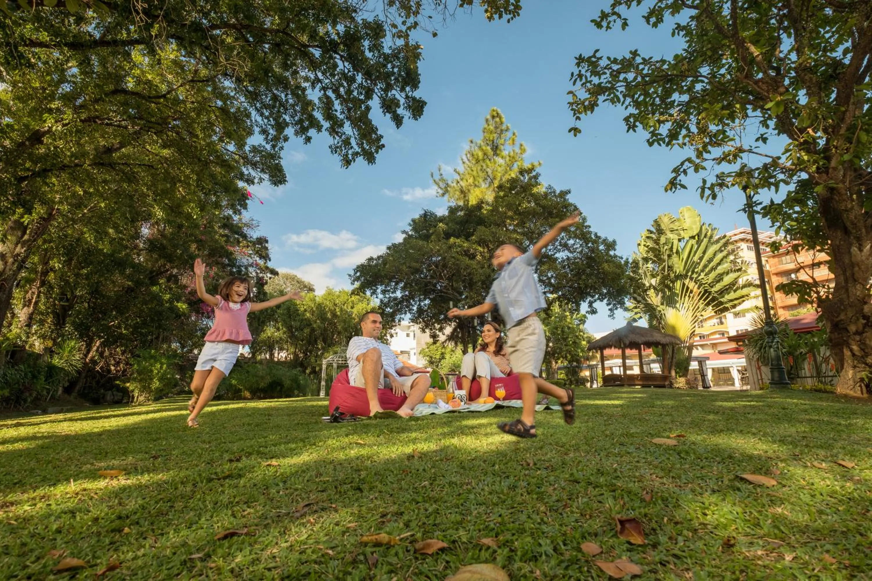 Activities in Montebello Villa Hotel