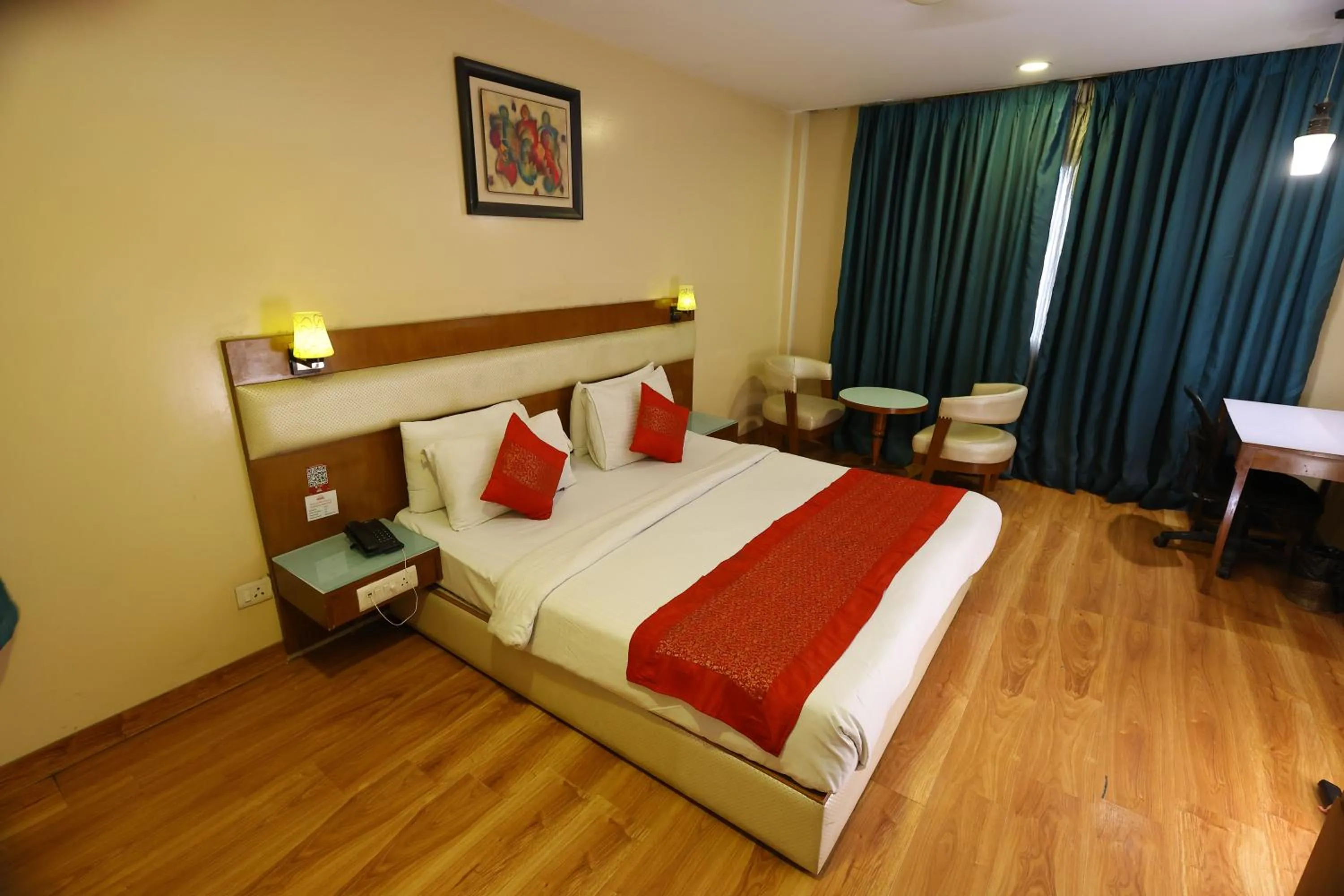 Bed in Airport Hotel Ramhan Palace Mahipalpur