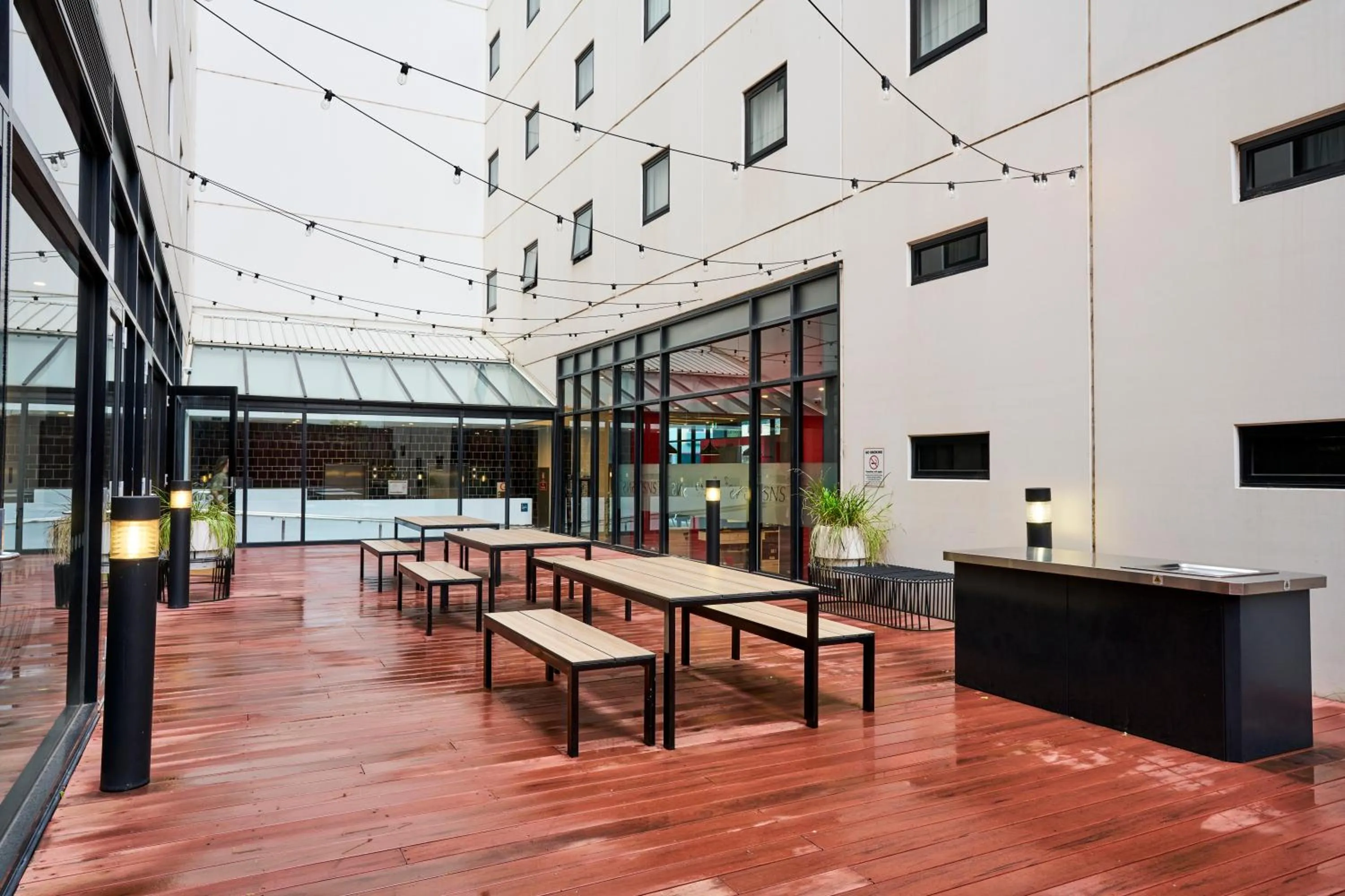 Balcony/Terrace in Essence Hotel Carlton