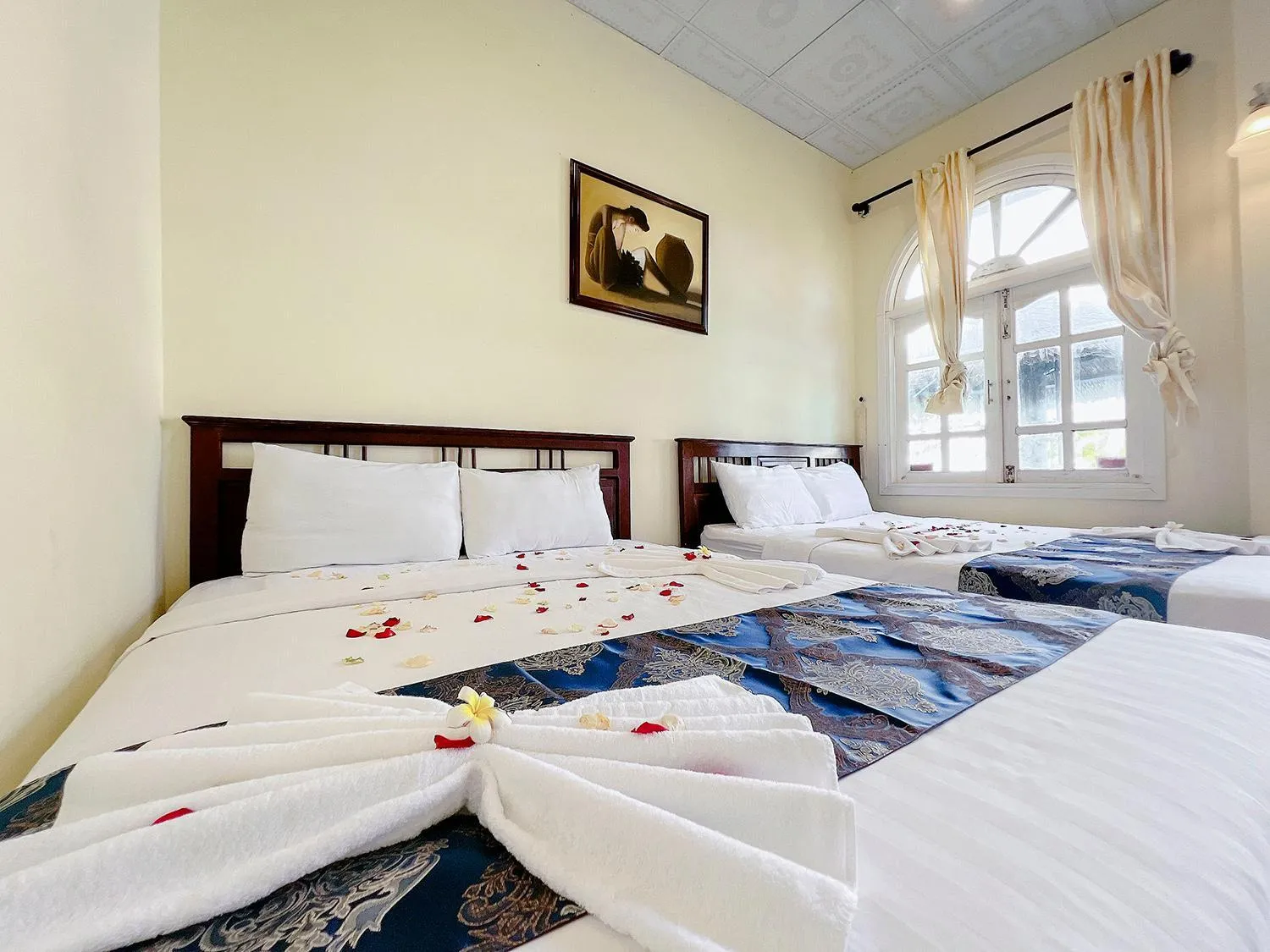 Bed in Sand Beach Resort