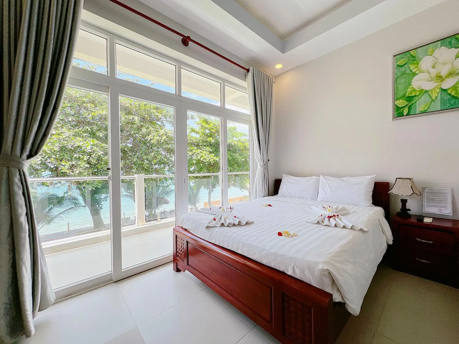 Bed in Sand Beach Resort