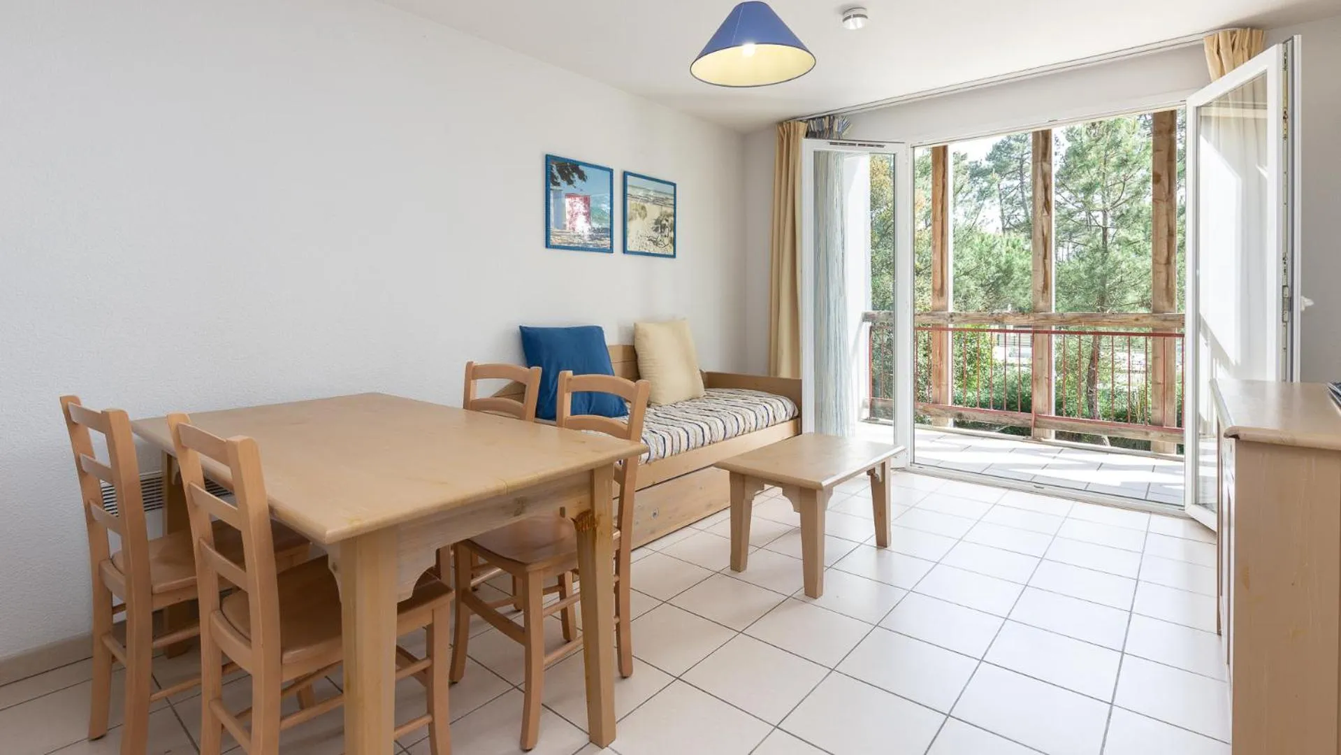 Dining area in Vacancéole - L'Allée des Dunes - Ondres Plage