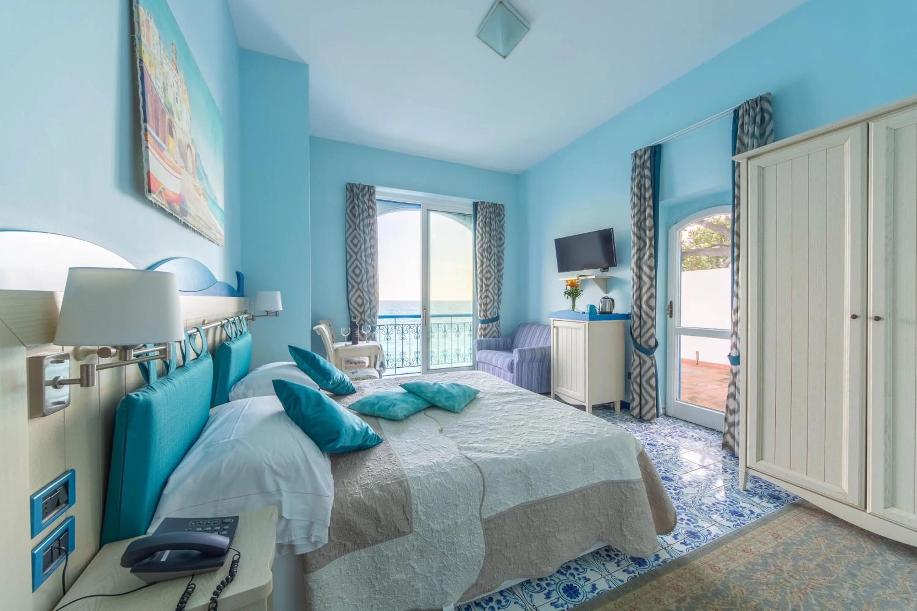 Photo of the whole room, Bed in Hotel Villa San Michele
