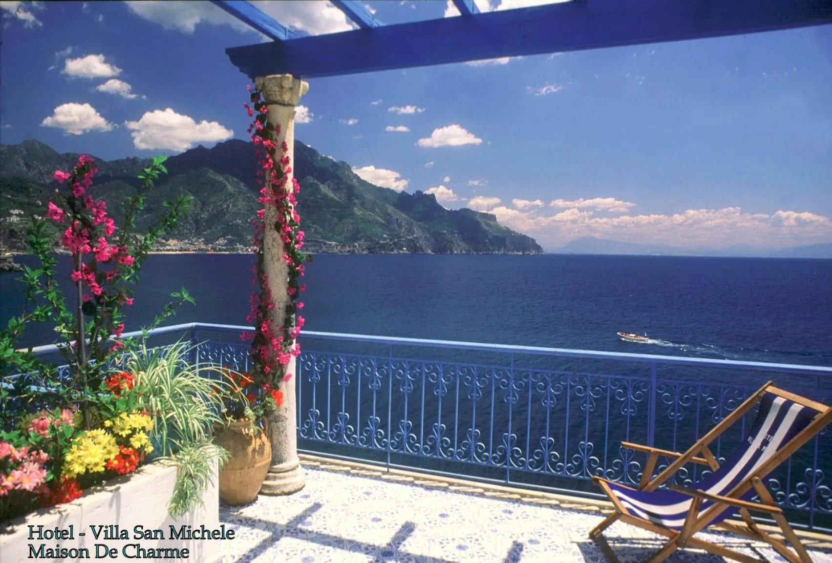 Property building in Hotel Villa San Michele