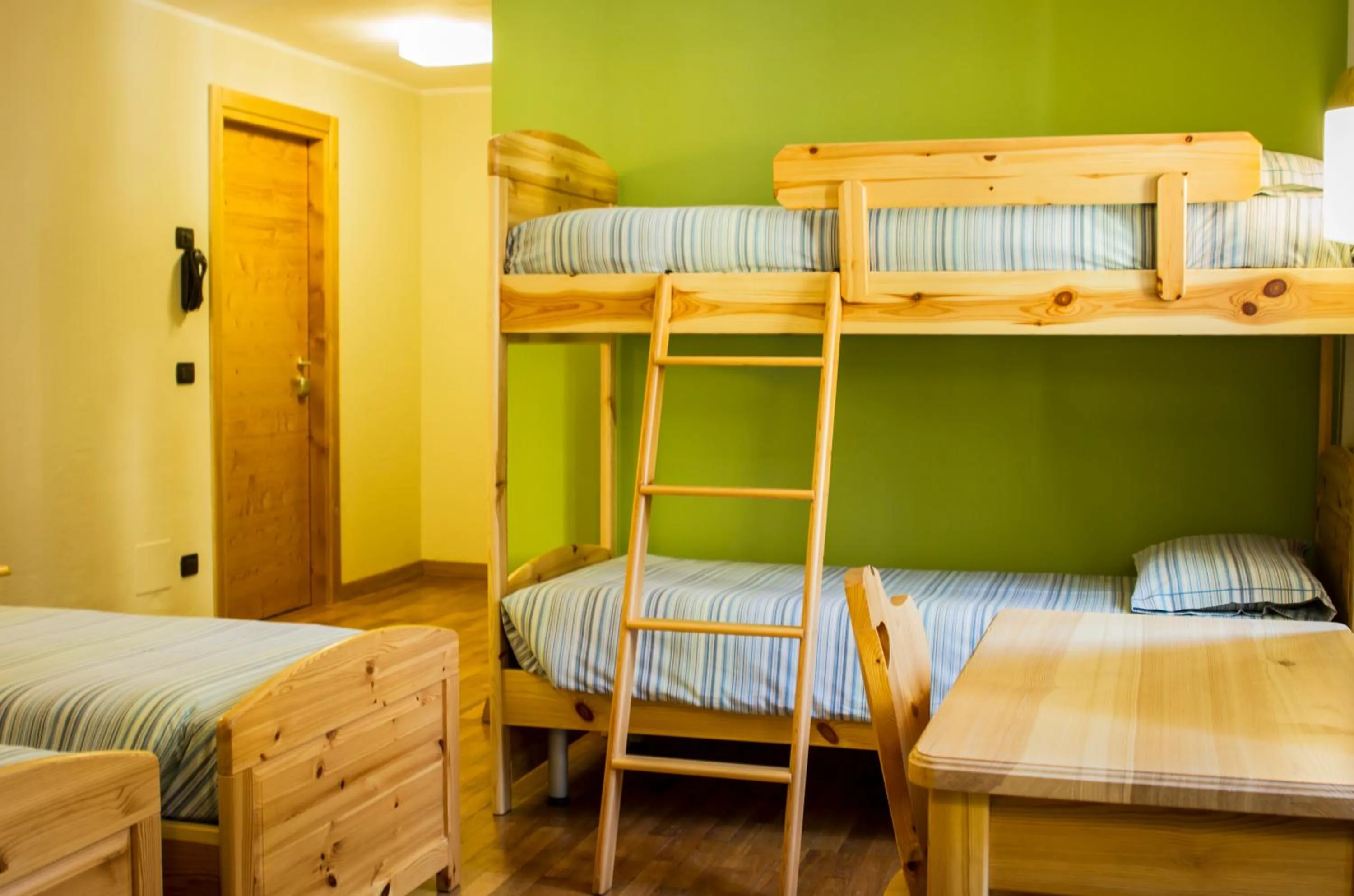 bunk bed in Albergo Ristorante Cuccini