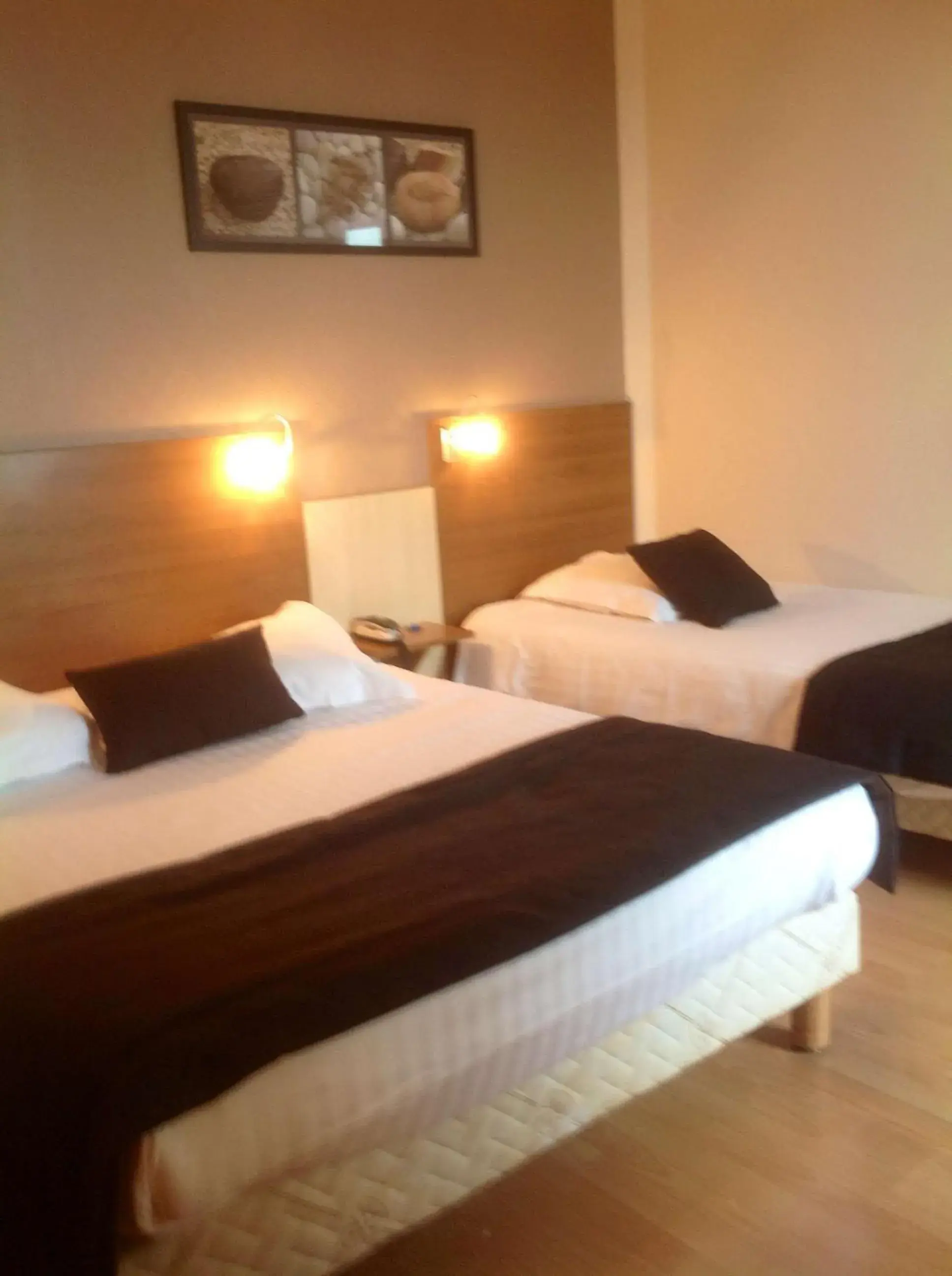 Triple Room in Brit Hotel Magdalena Triple Room in Brit Hotel Magdalena