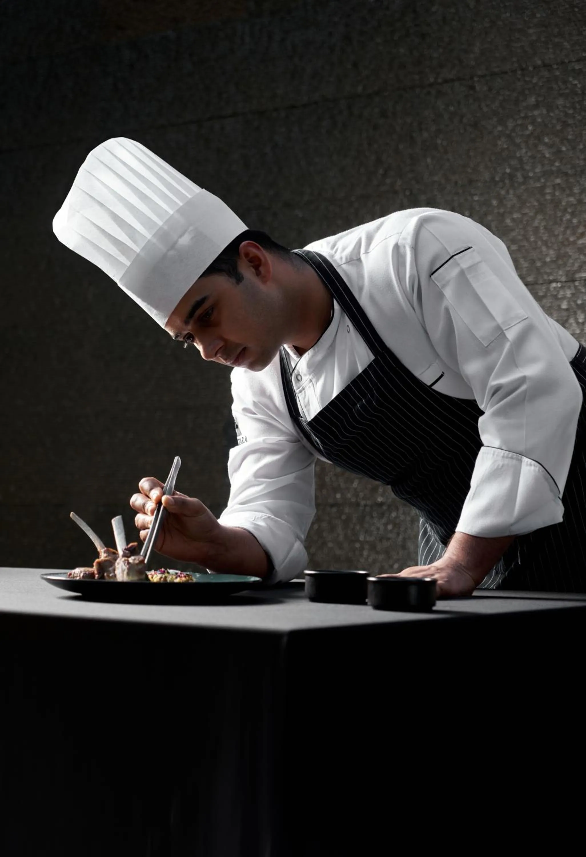 Restaurant/places to eat in Anantara Downtown Dubai