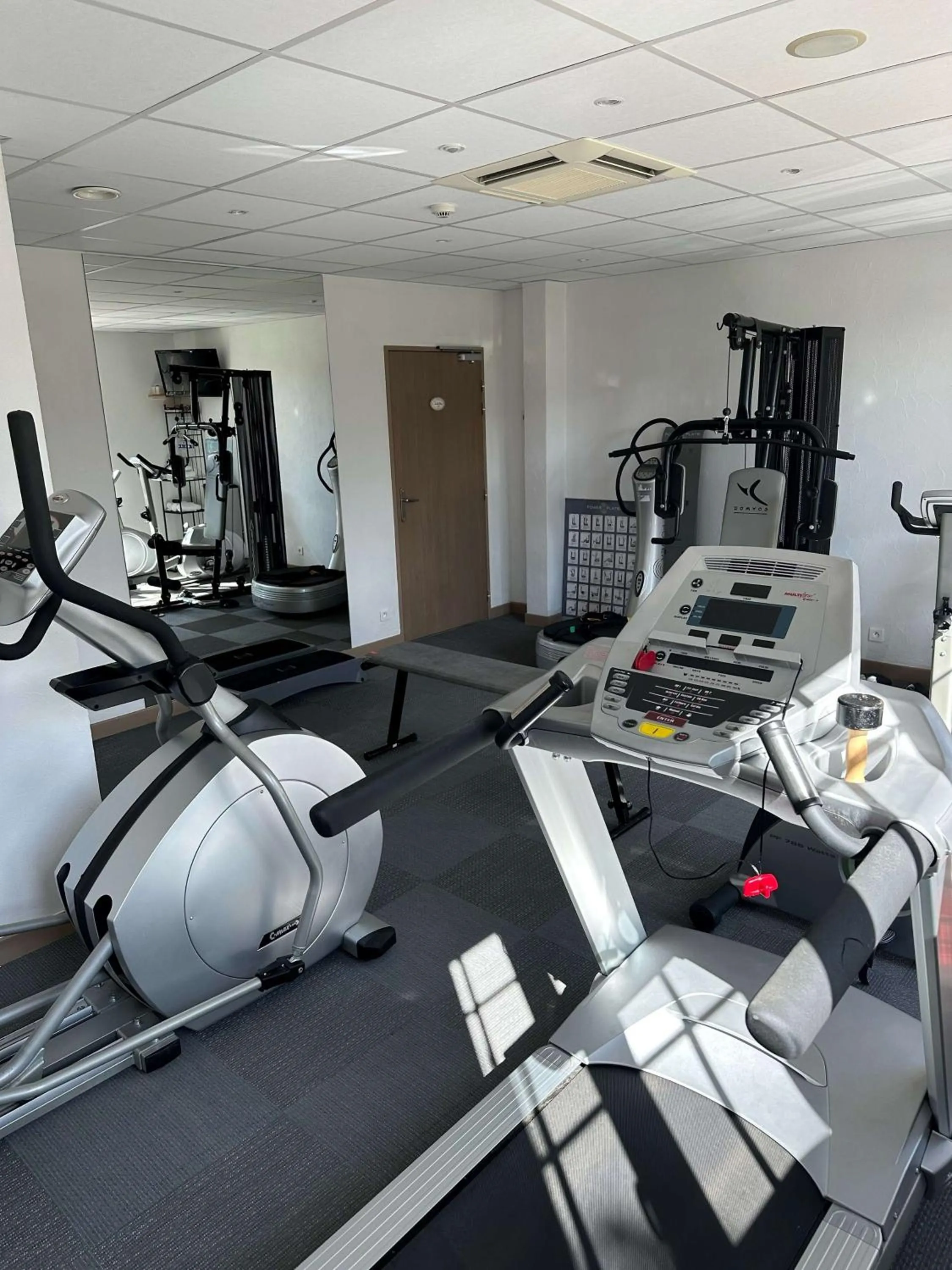 Fitness centre/facilities in La Bonbonniere - Sure Hotel Collection by Best Western