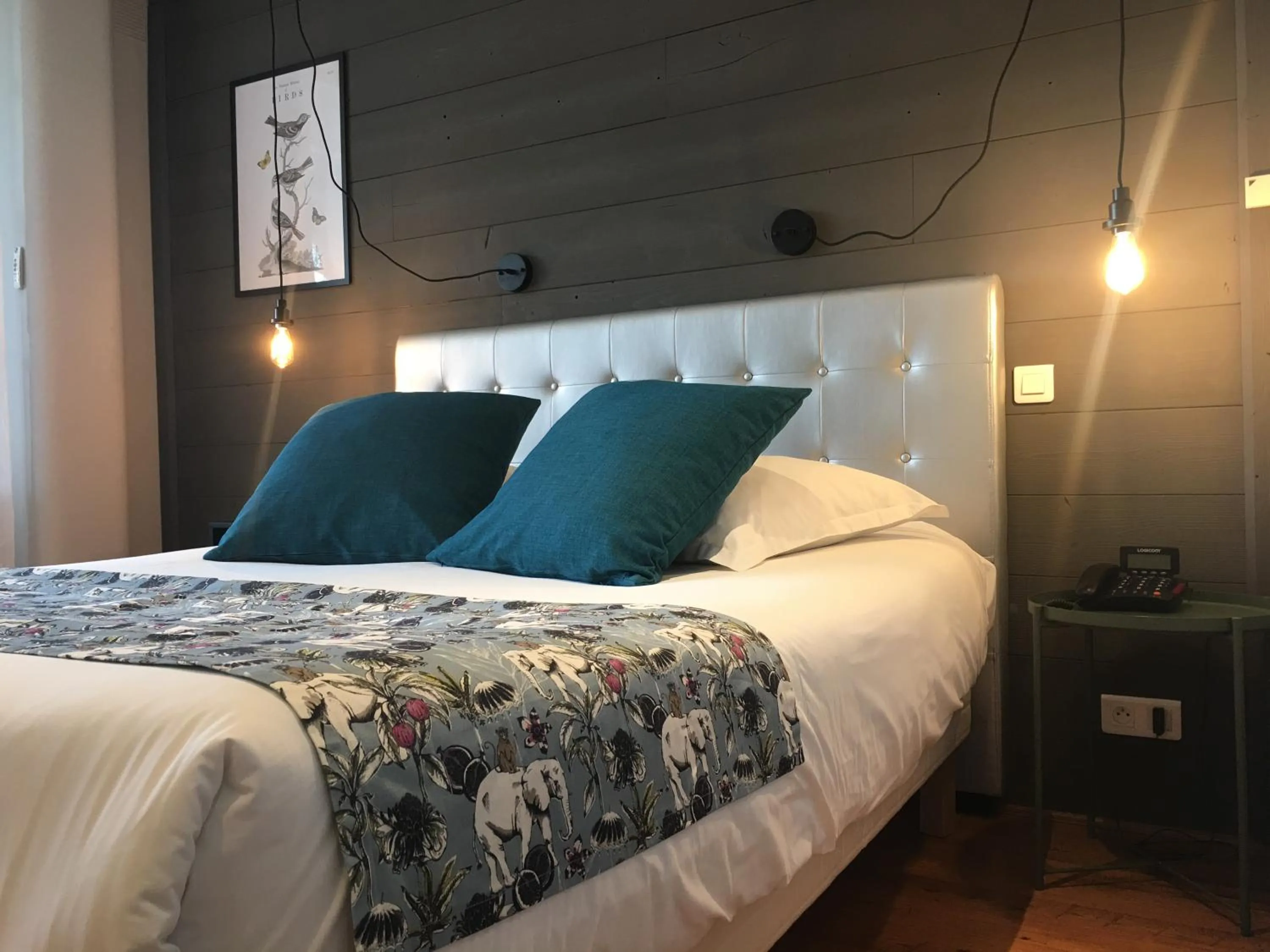 Bedroom, Bed in La Bonbonniere - Sure Hotel Collection by Best Western