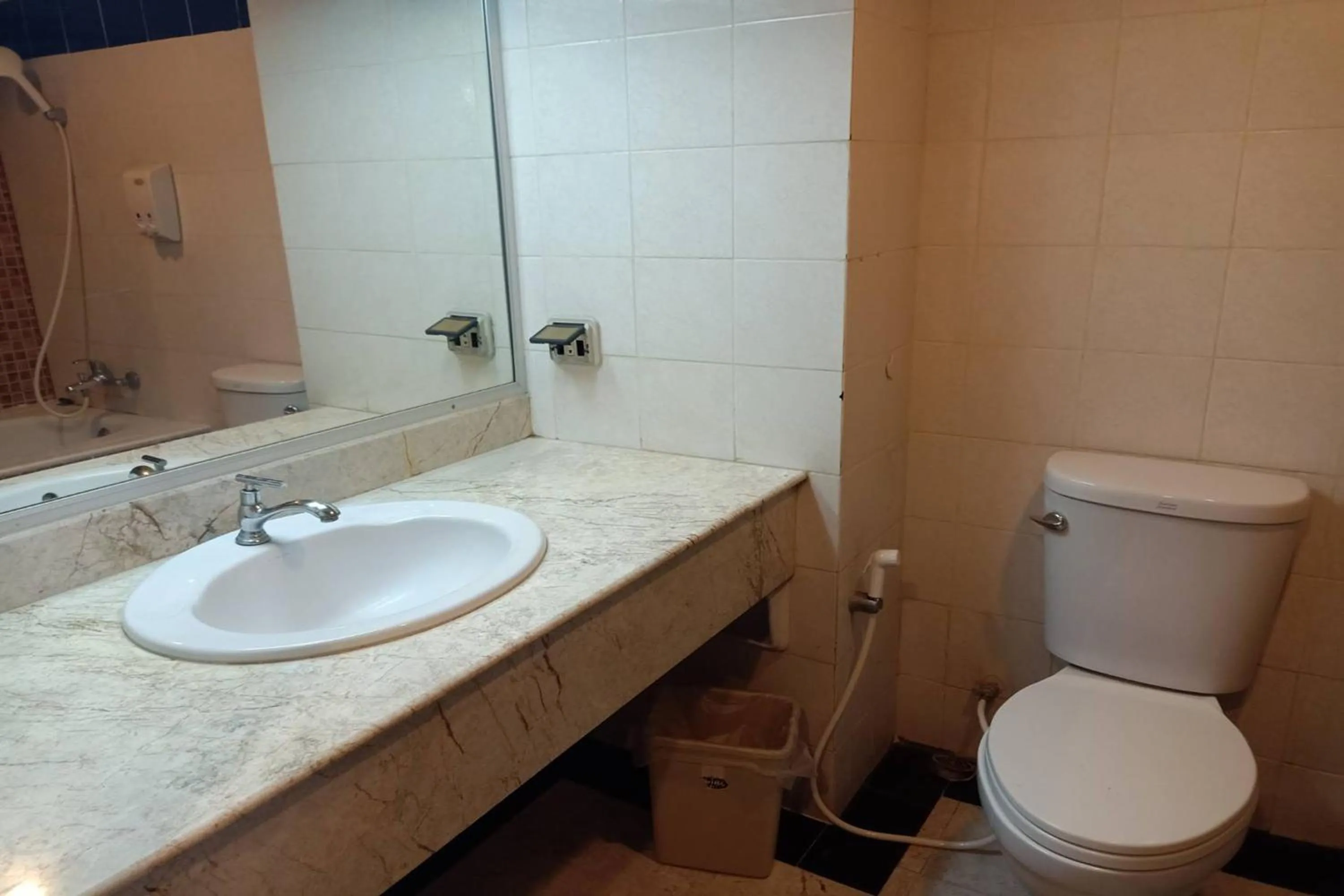 Bathroom in Pin Hotel