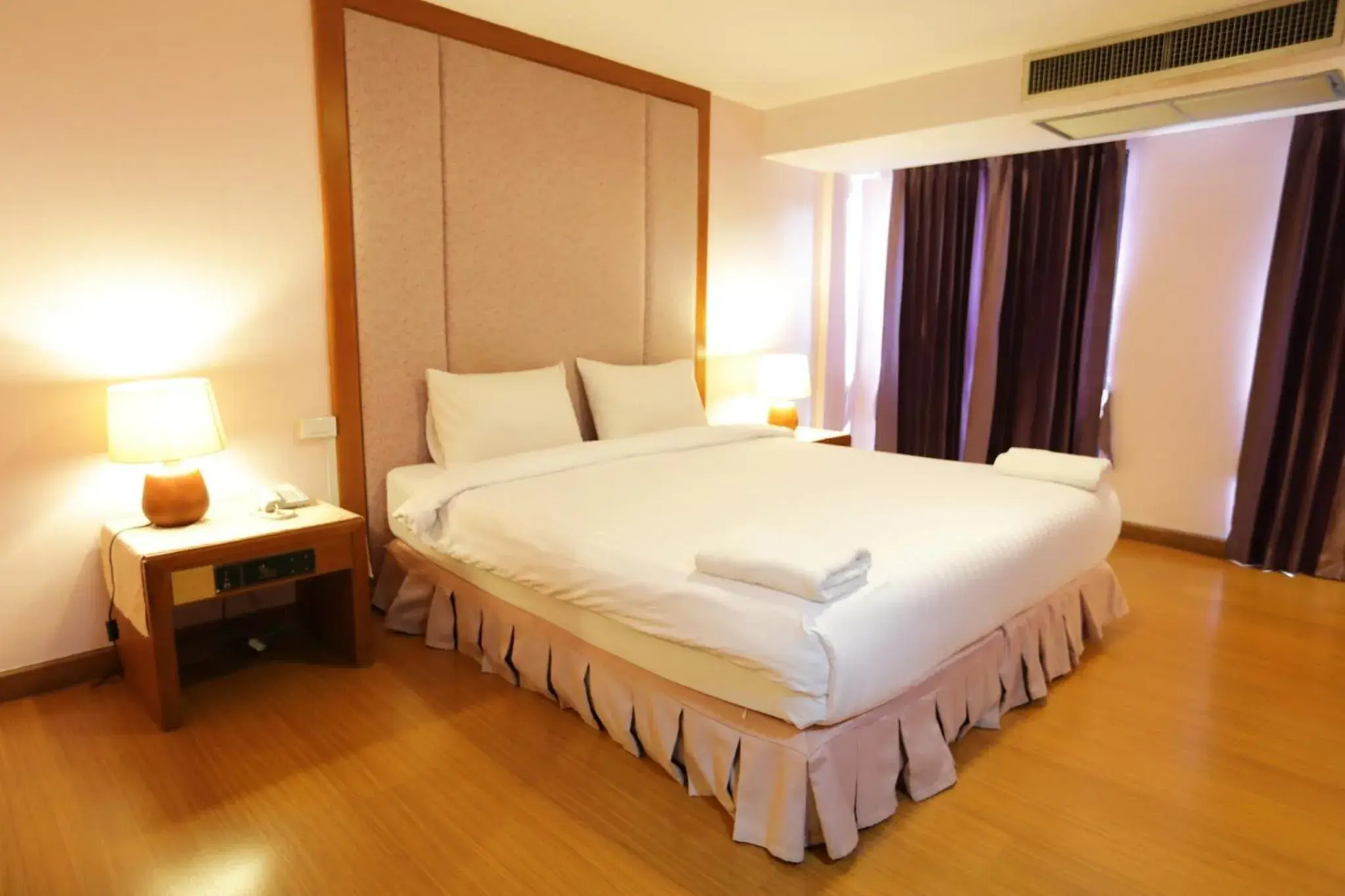 Deluxe Double or Twin Room in Pin Hotel Deluxe Double or Twin Room in Pin Hotel