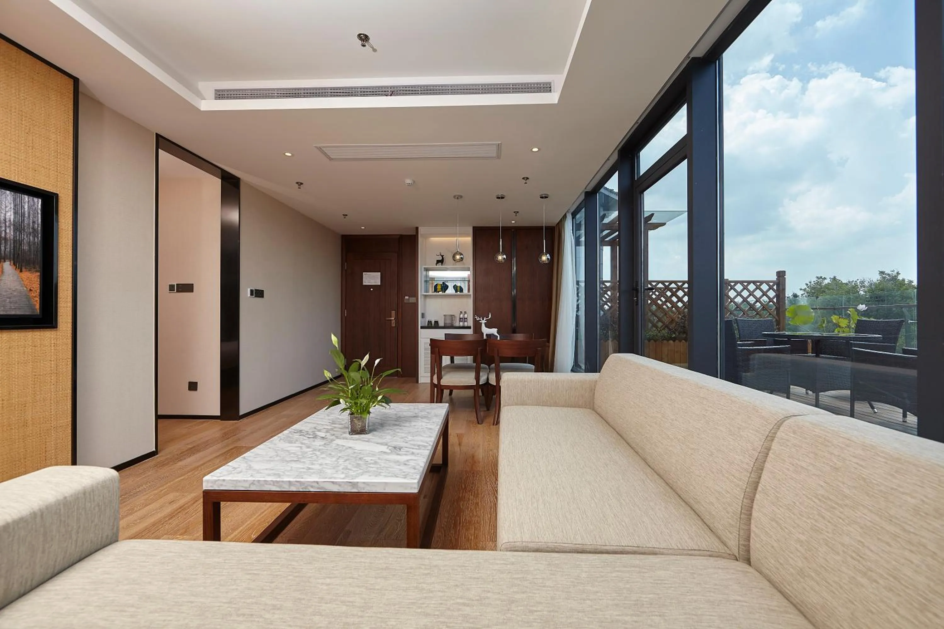 Seating area in SSAW Boutique Hotel Yangzhou