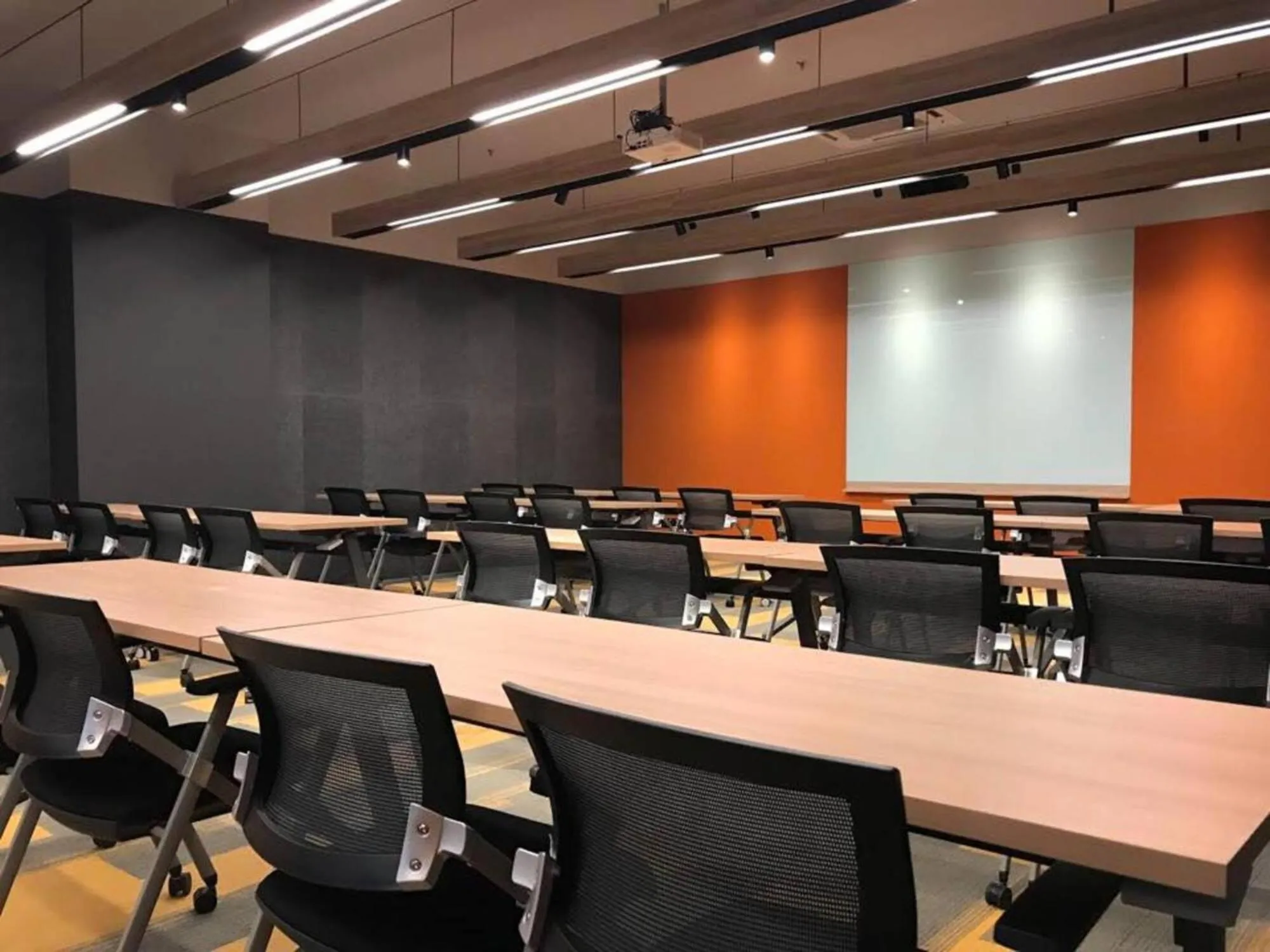 Business facilities in FOX Lite Hotel DPulze Cyberjaya