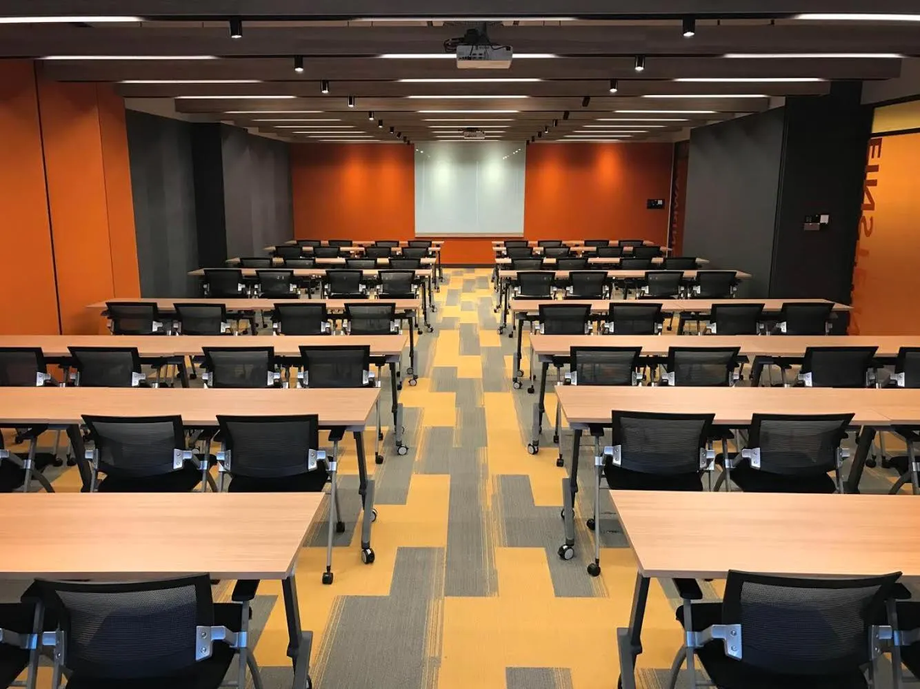 Business facilities in FOX Lite Hotel DPulze Cyberjaya