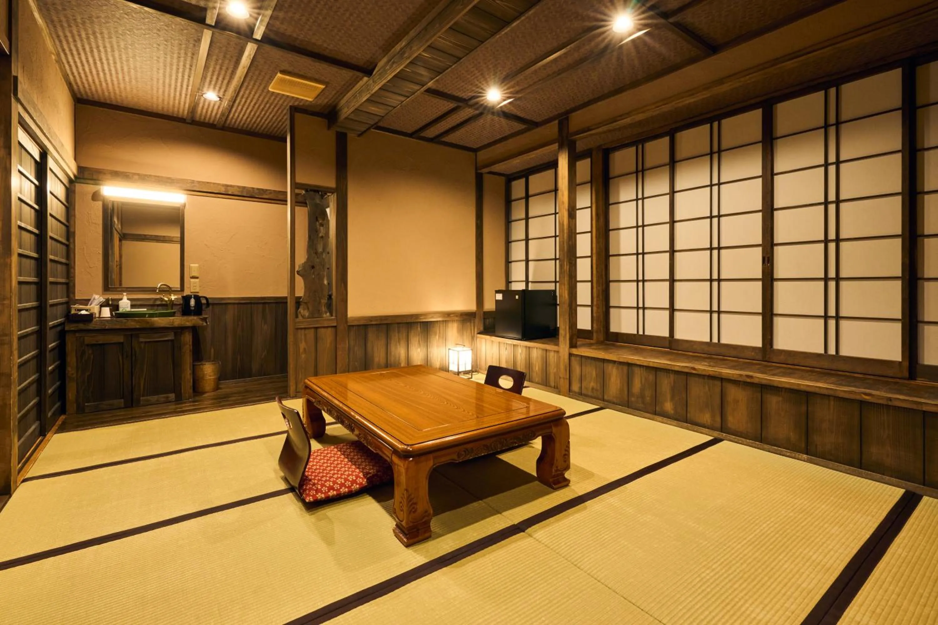 Seating area in Shinwaen
