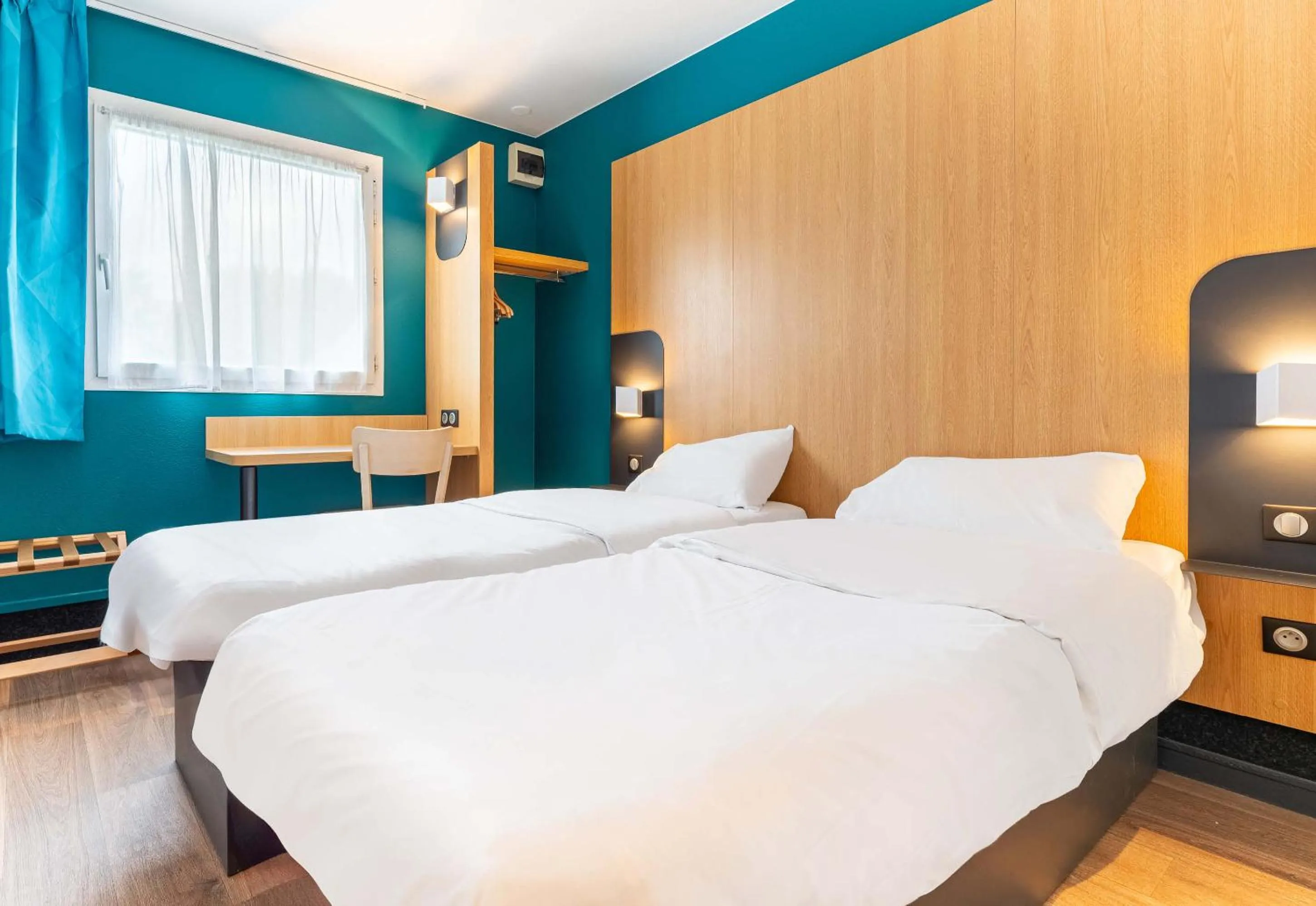 Bedroom, Bed in B&B HOTEL Nantes Aéroport