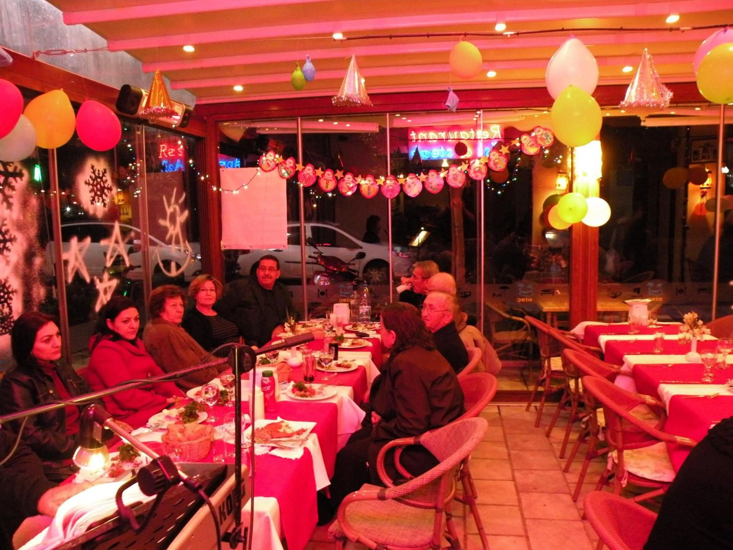 Restaurant/places to eat in Dinc Pension