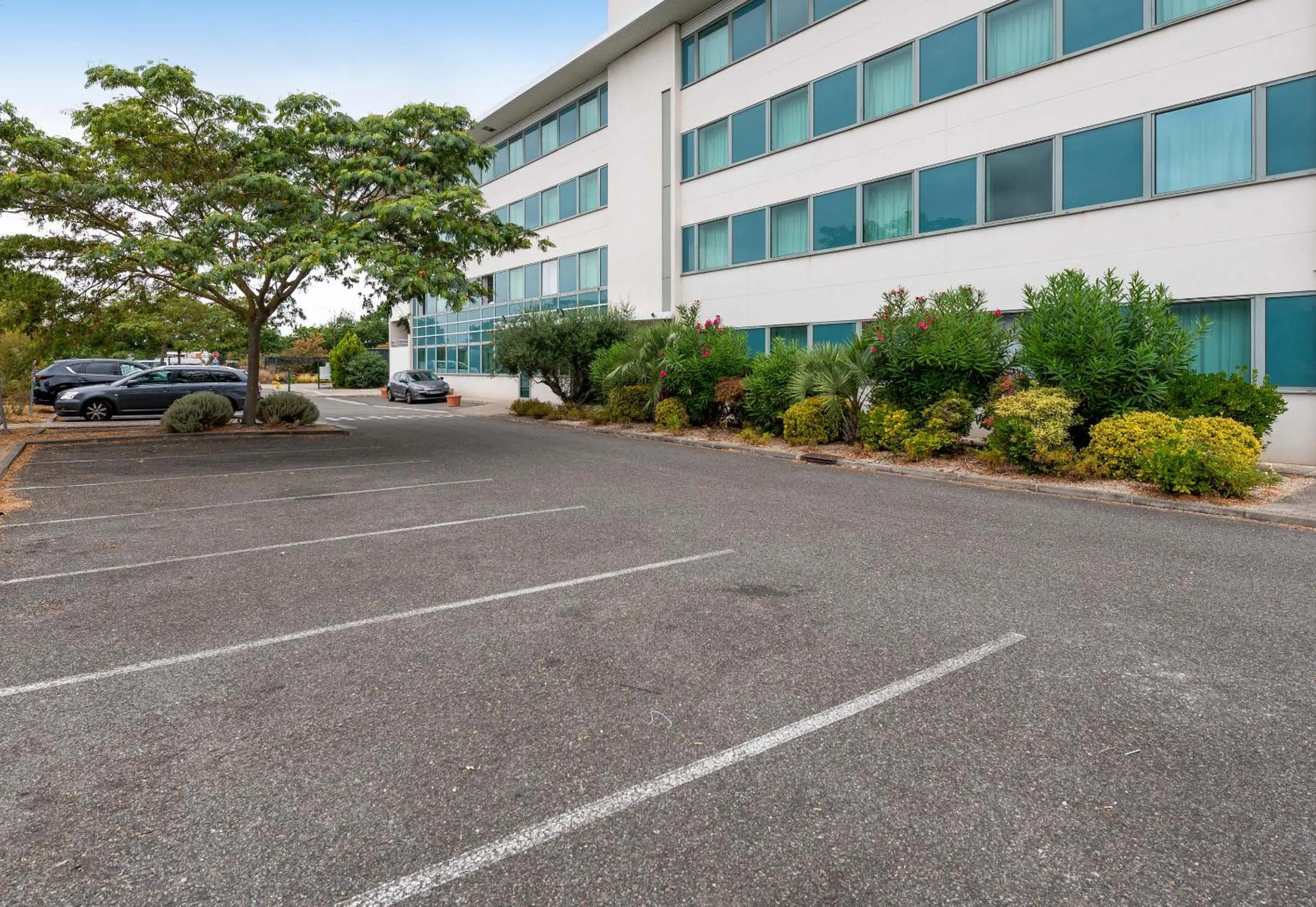 Parking in B&B HOTEL Toulouse Basso Cambo