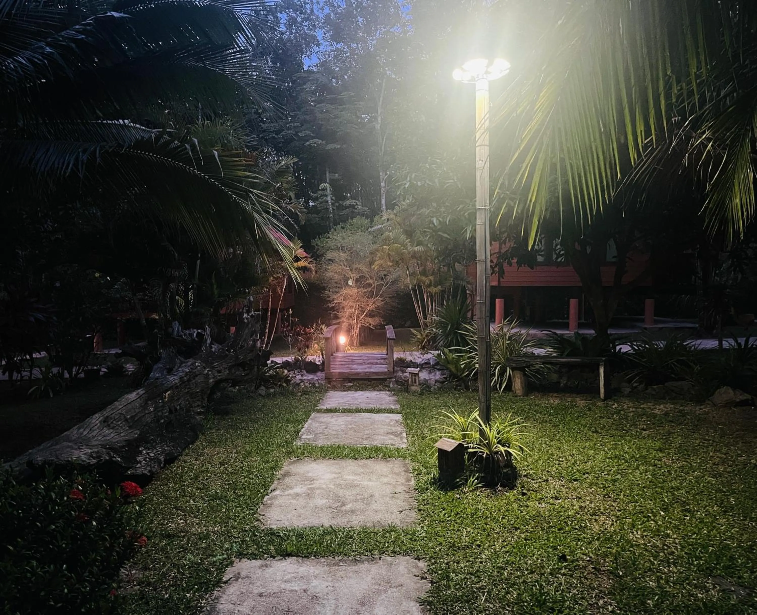 Garden in Najjamee Bungalows