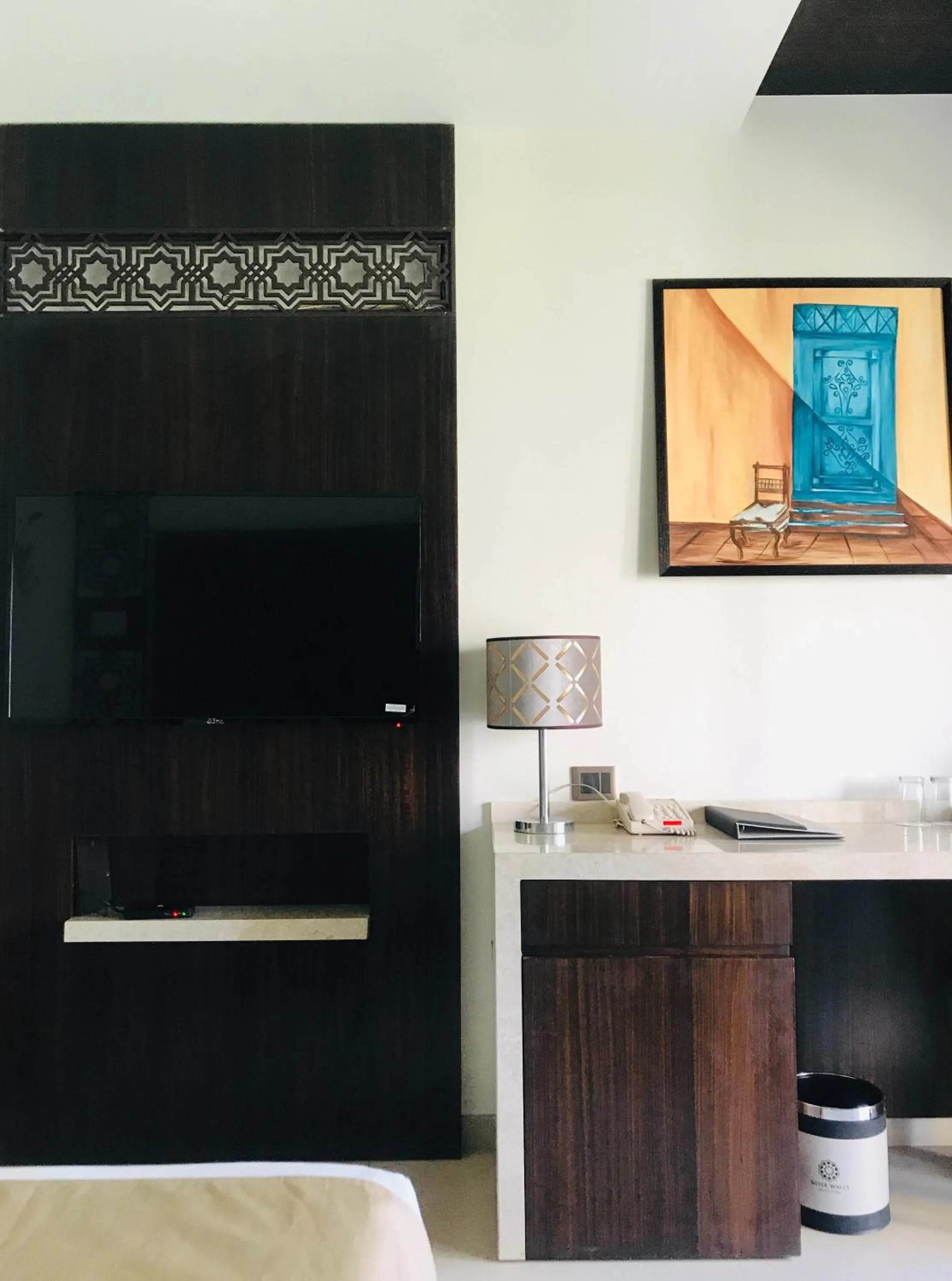 Silver Waves Resort & Spa - Daman