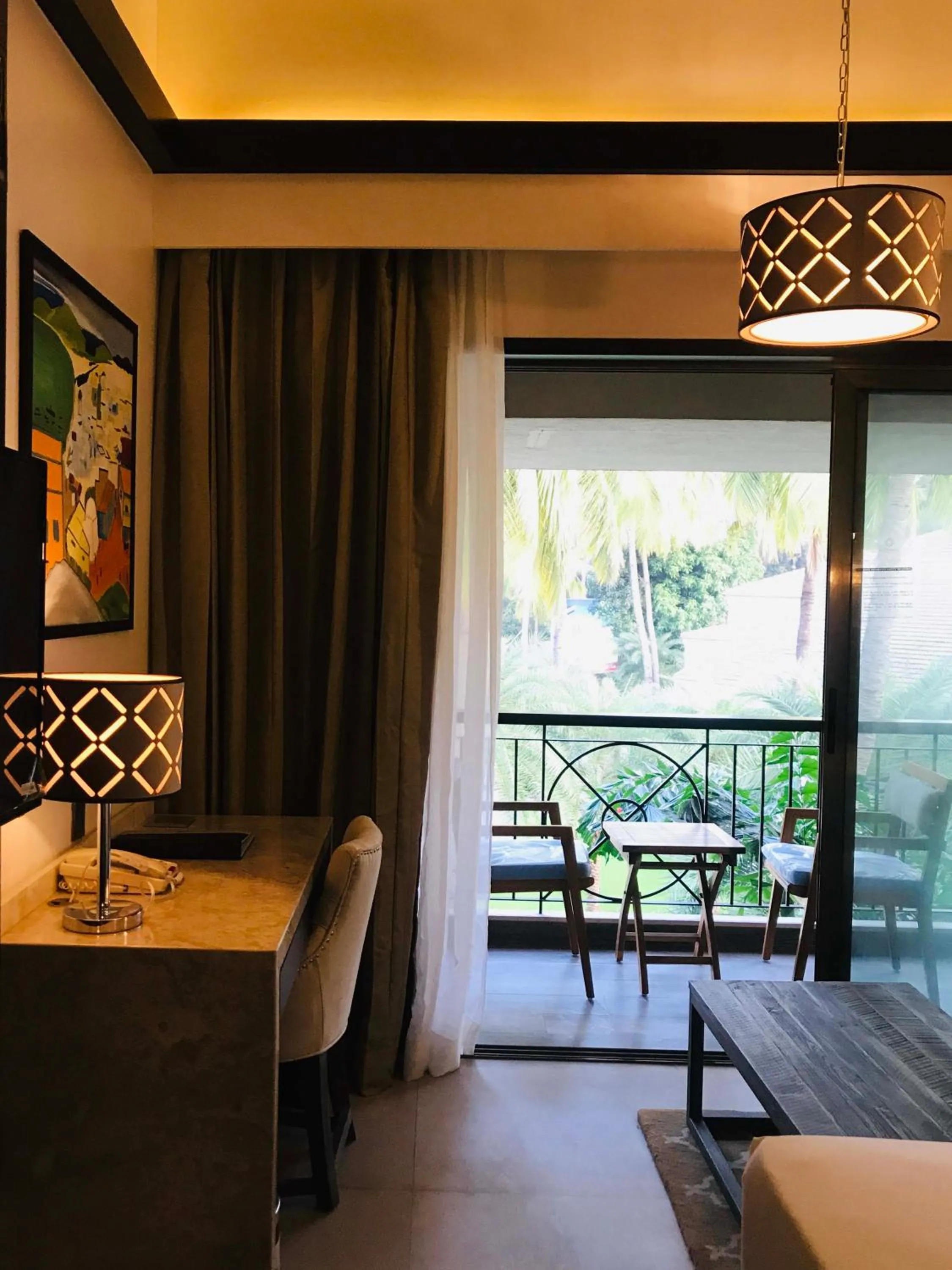 Silver Waves Resort & Spa - Daman