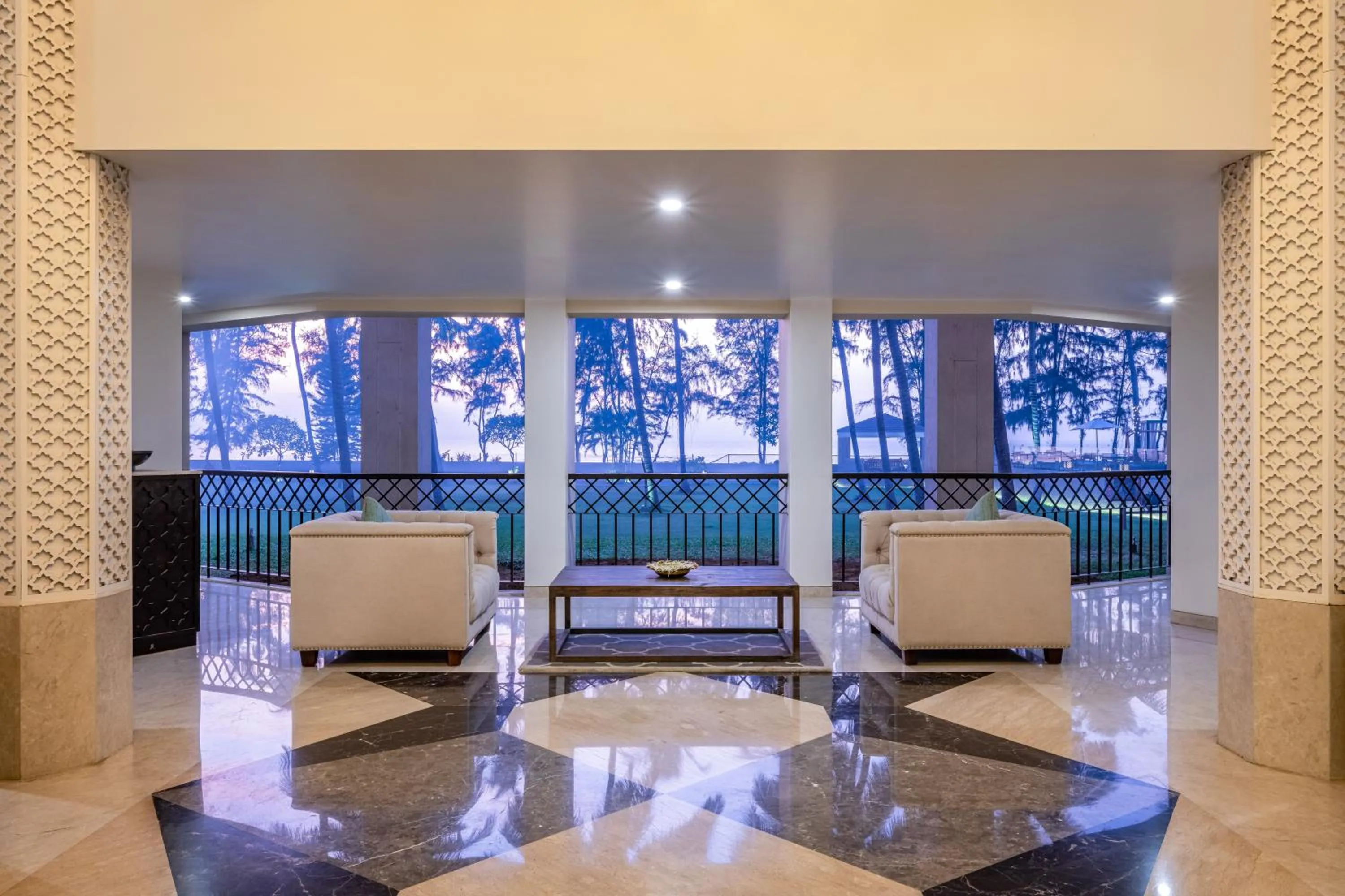 Silver Waves Resort & Spa - Daman