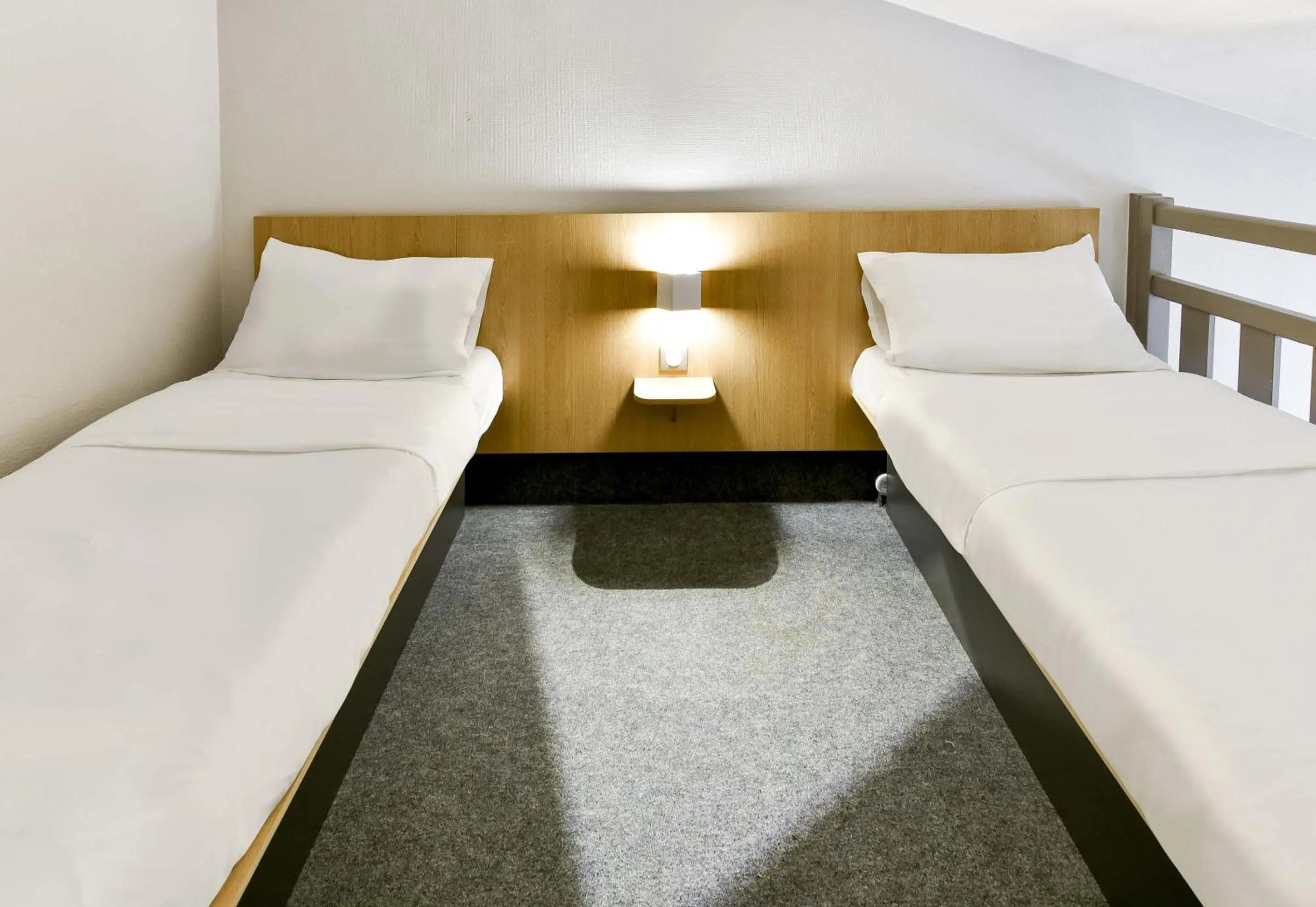 Bedroom, Bed in B&B HOTEL Toulouse Cité de l'Espace Mouchotte