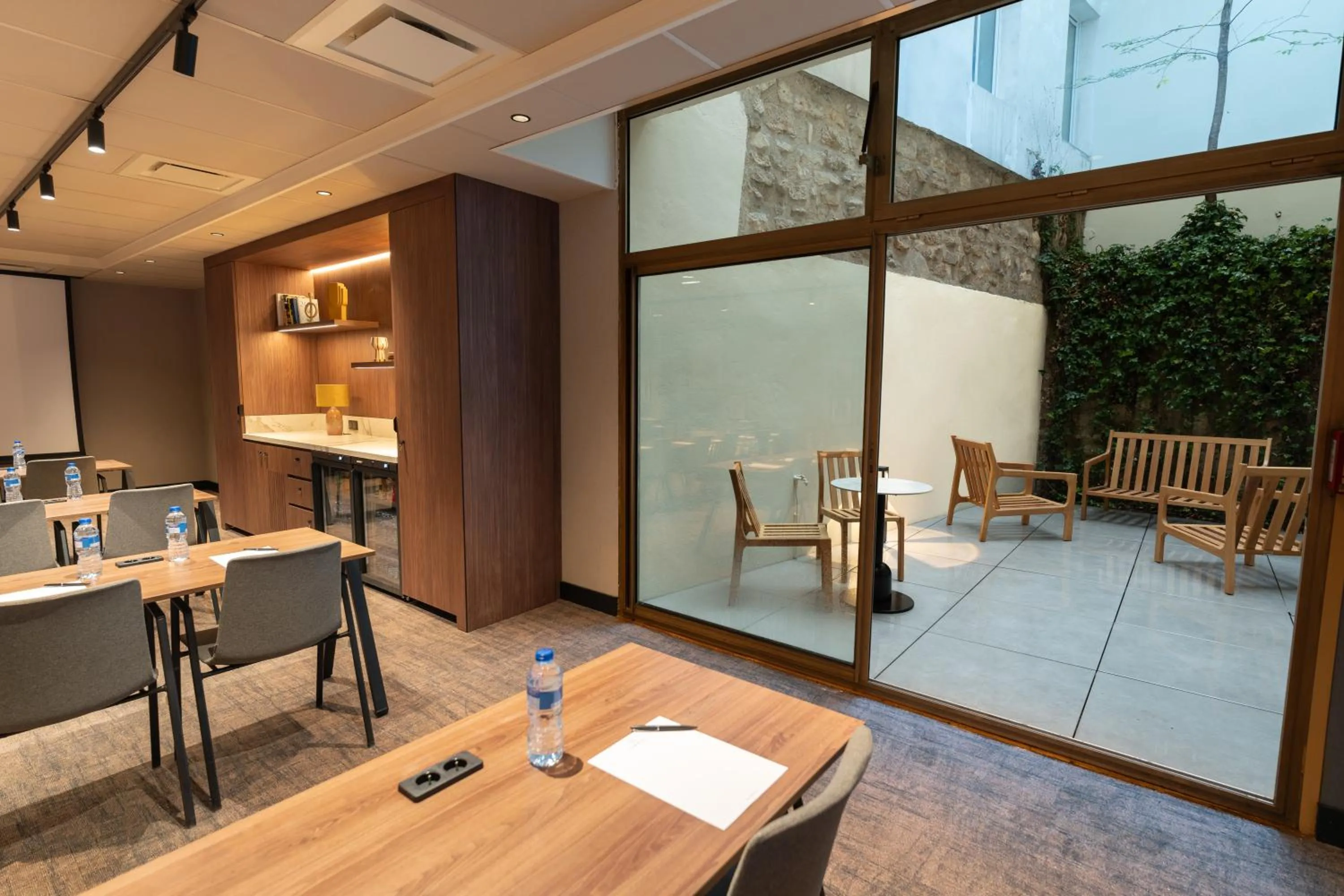 Meeting/conference room in Hotel Inn Design Paris Place d'italie