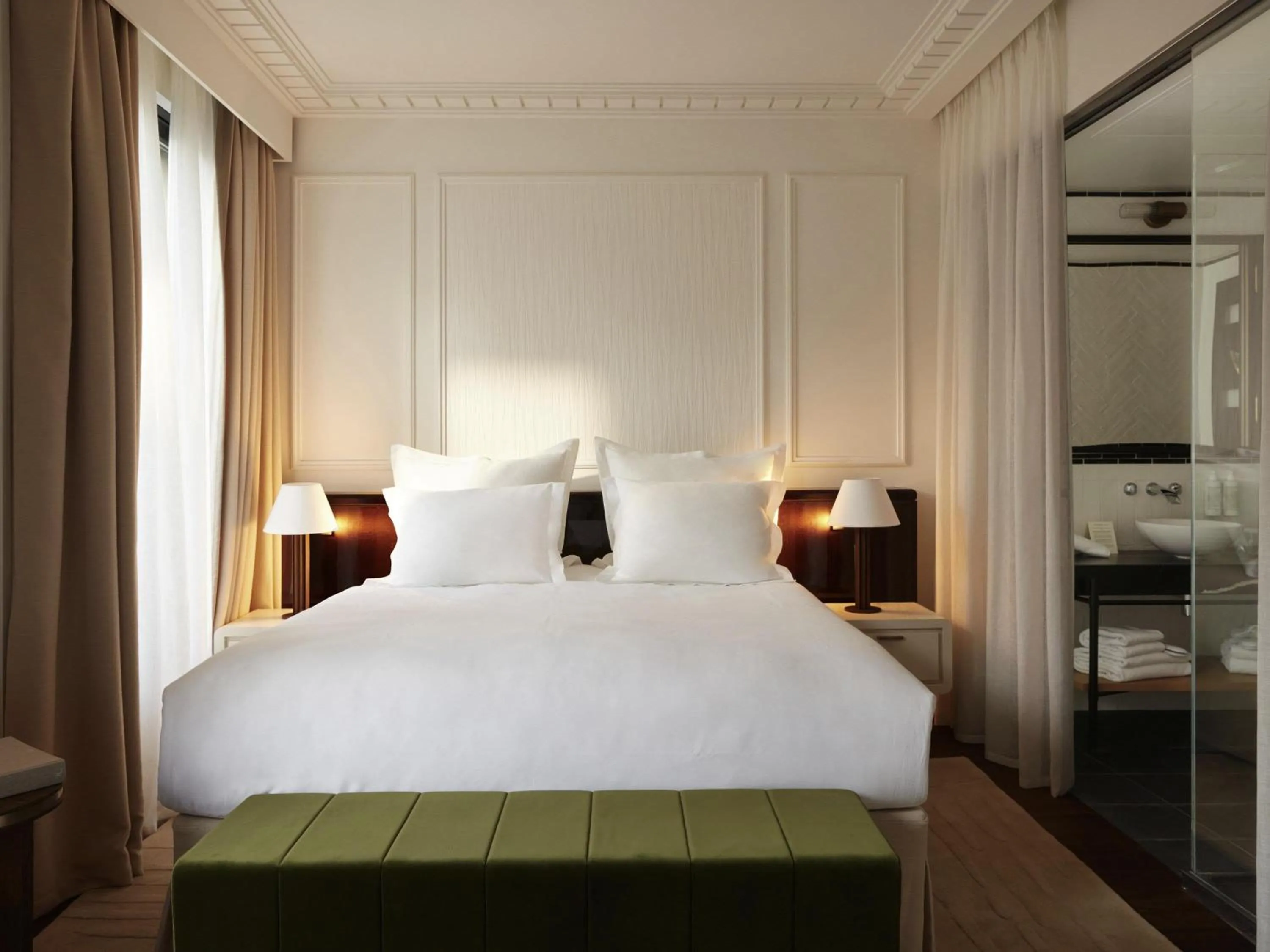 Bedroom, Bed in Maison Delano Paris