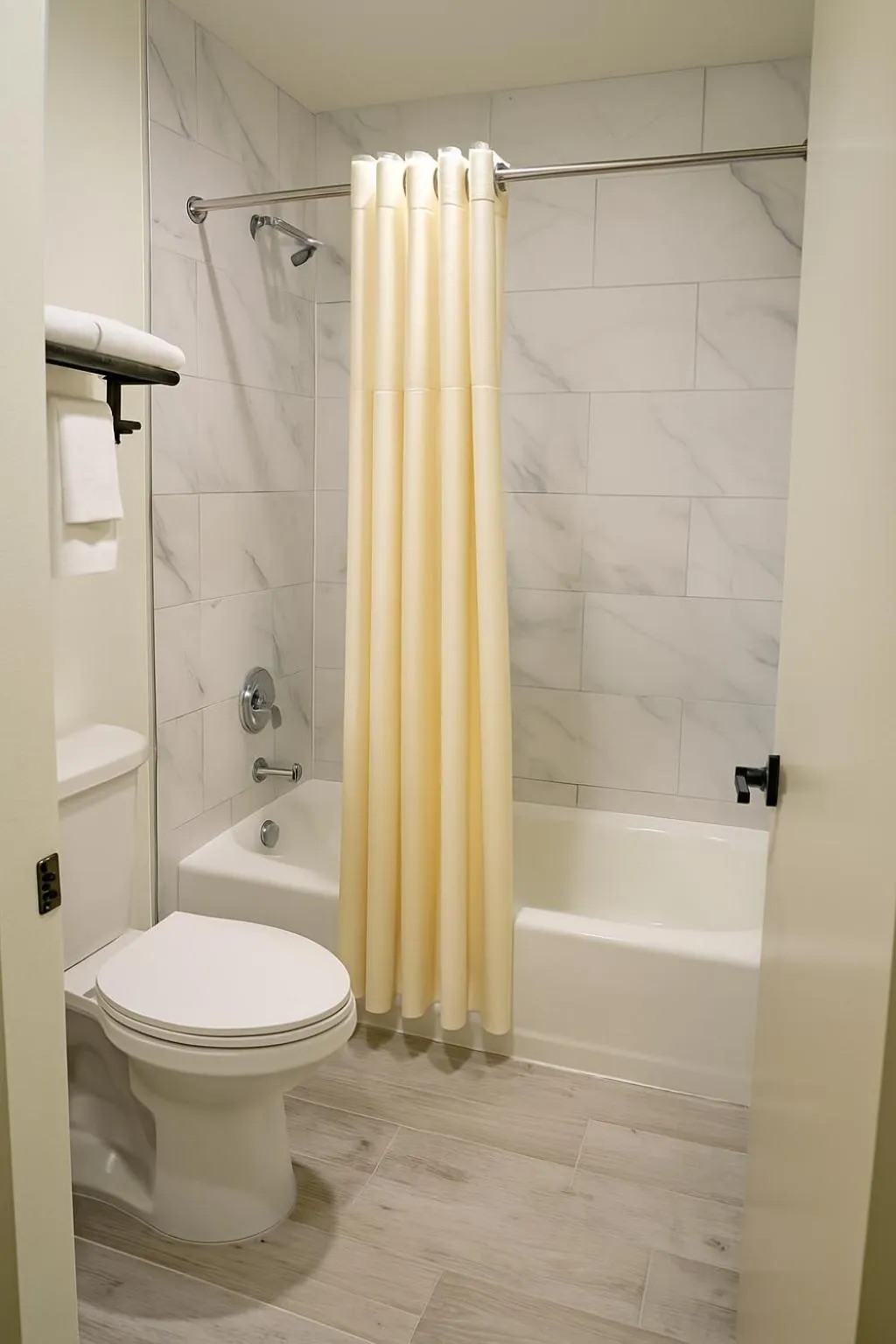 Shower in The Woodrose- NEWLY RENOVATED