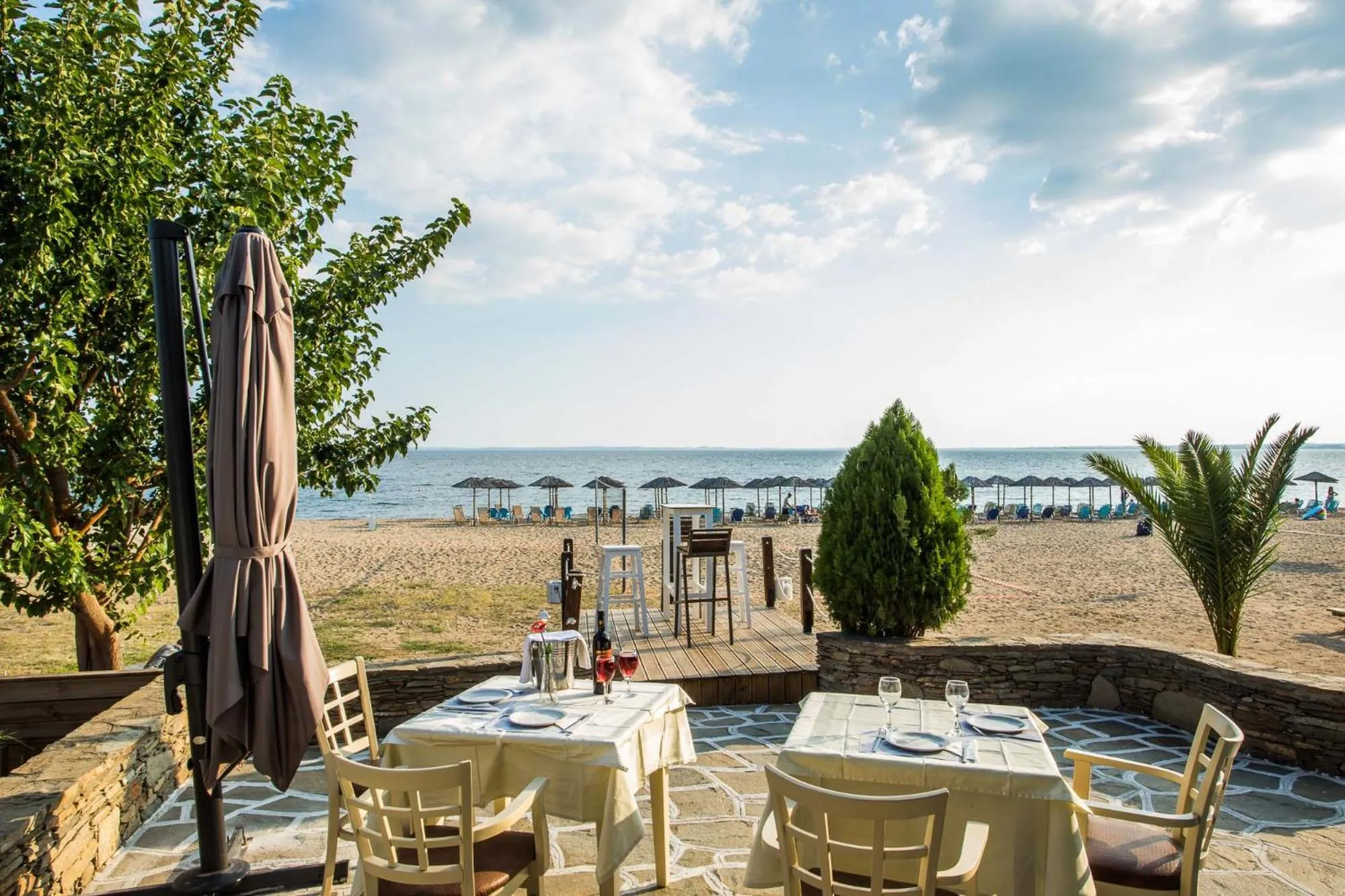 Restaurant/places to eat in Coral Blue Beach Hotel Gerakini