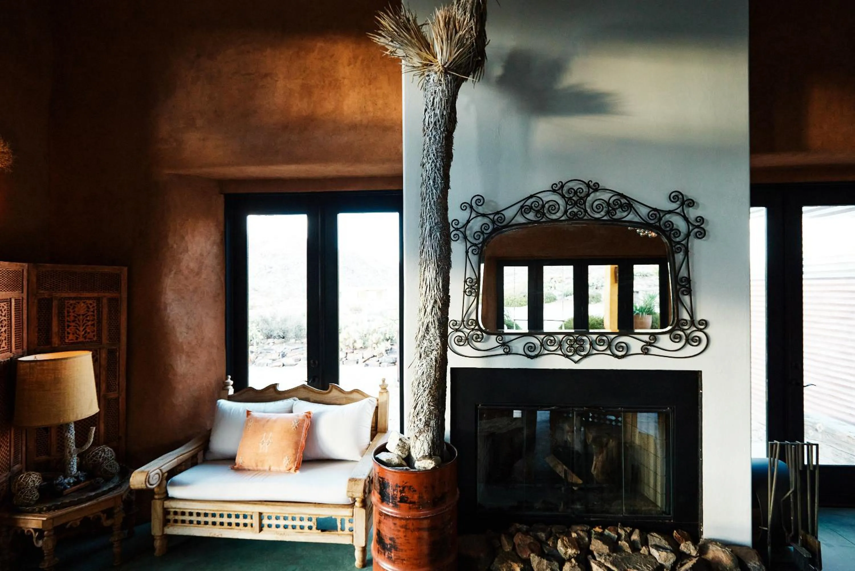 Communal lounge/ TV room in Sacred Sands