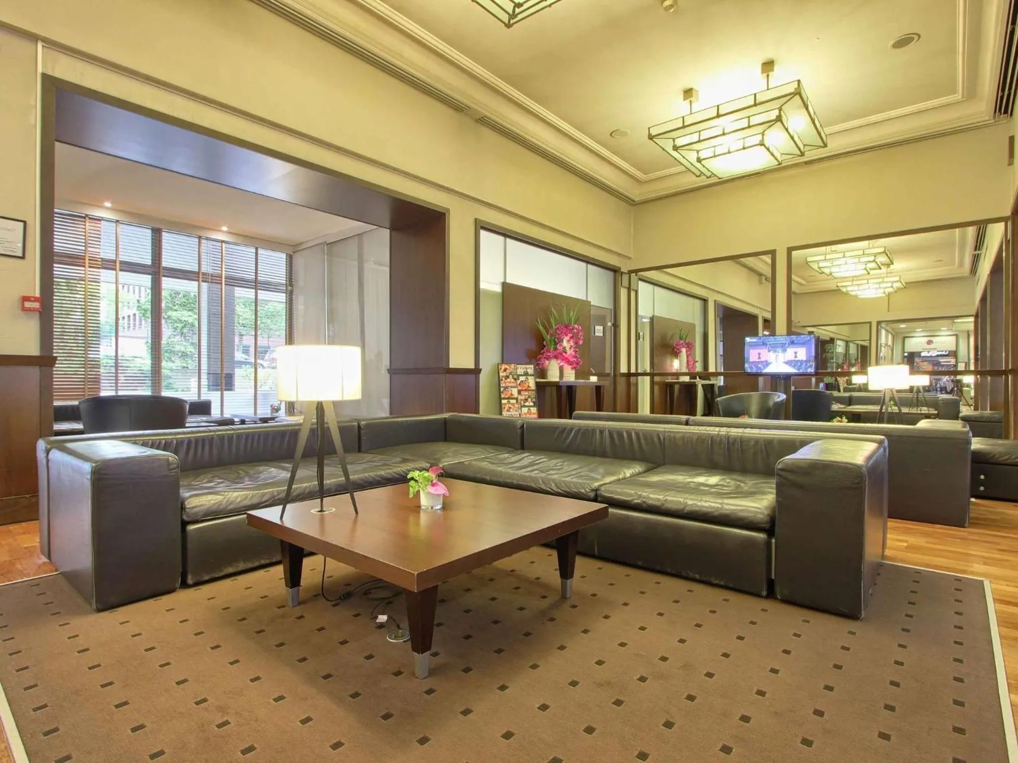 Property building in Mercure Paris Velizy