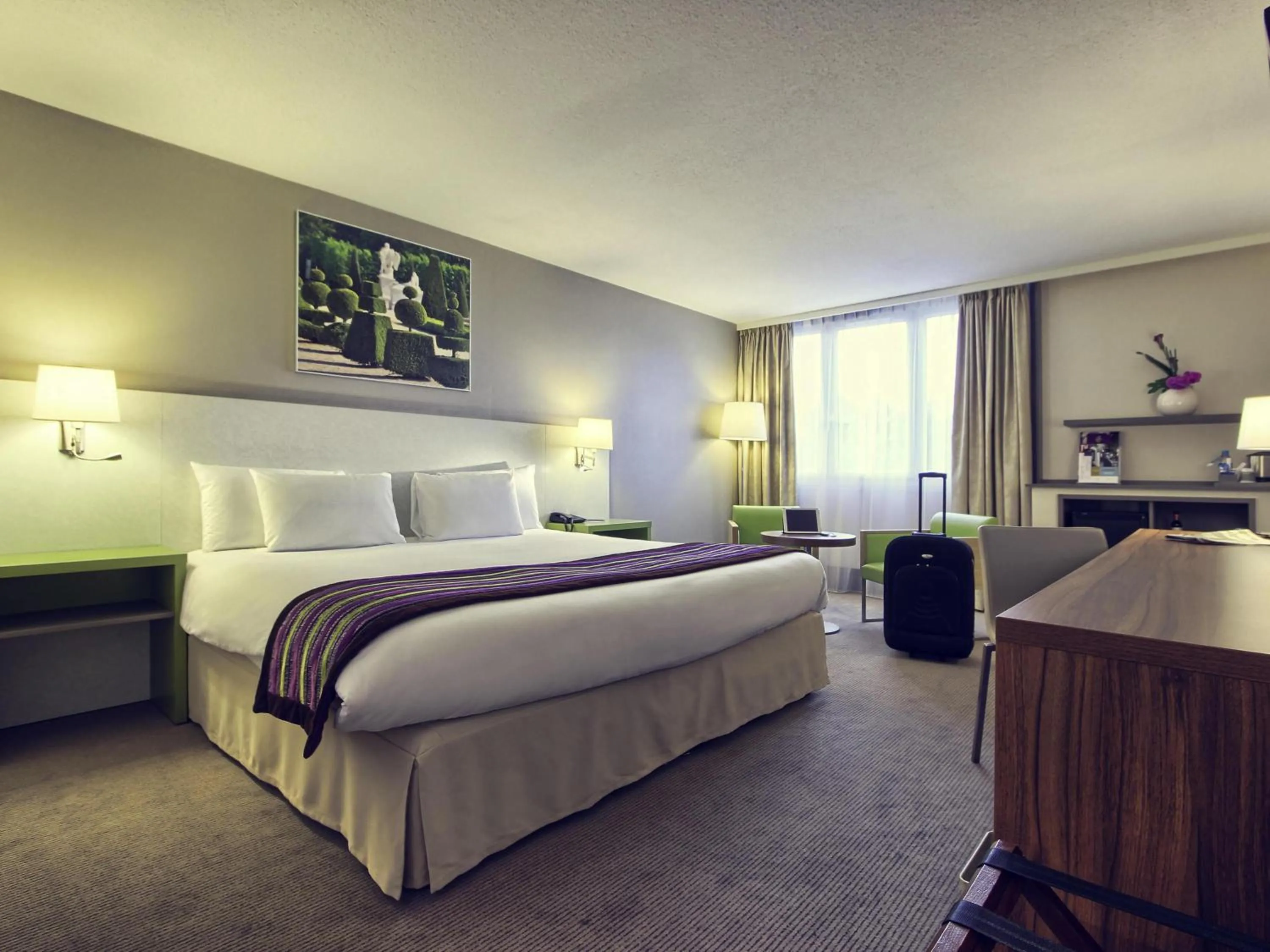 Bedroom, Bed in Mercure Paris Velizy