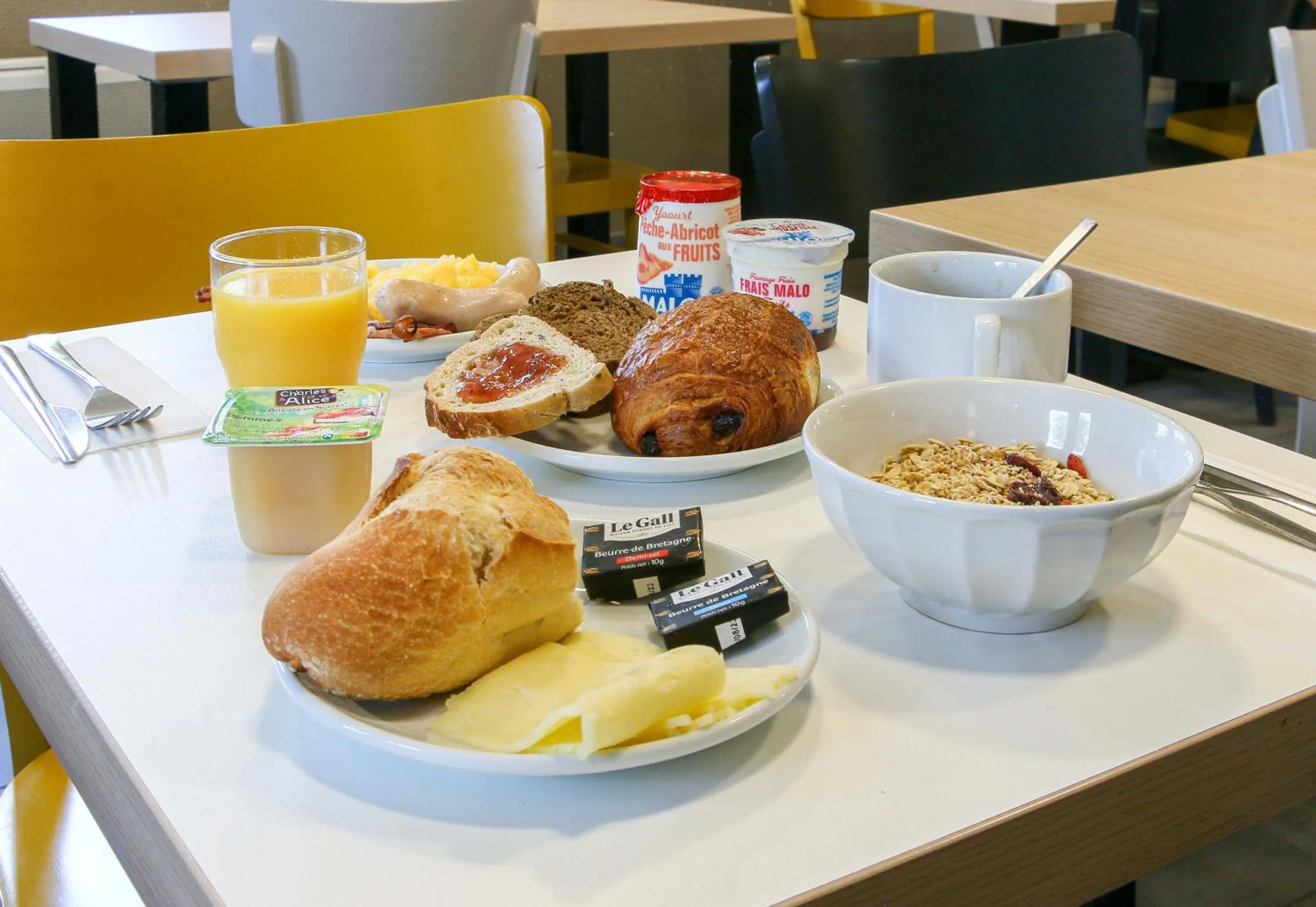 Breakfast in B&B HOTEL Fréjus Roquebrune-sur-Argens