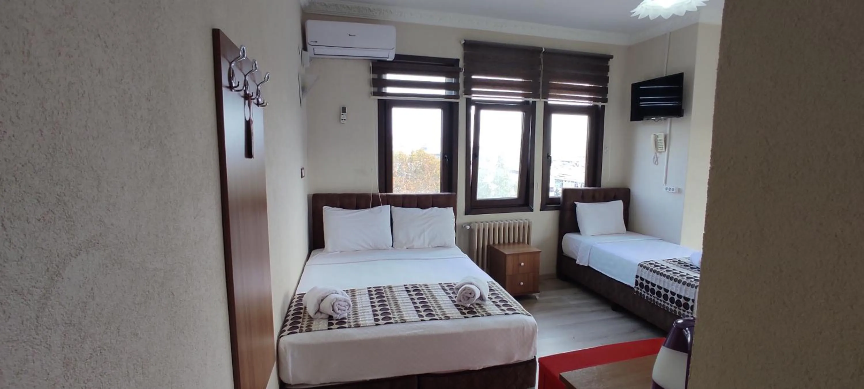 Massage, Bed in Biter Hotel