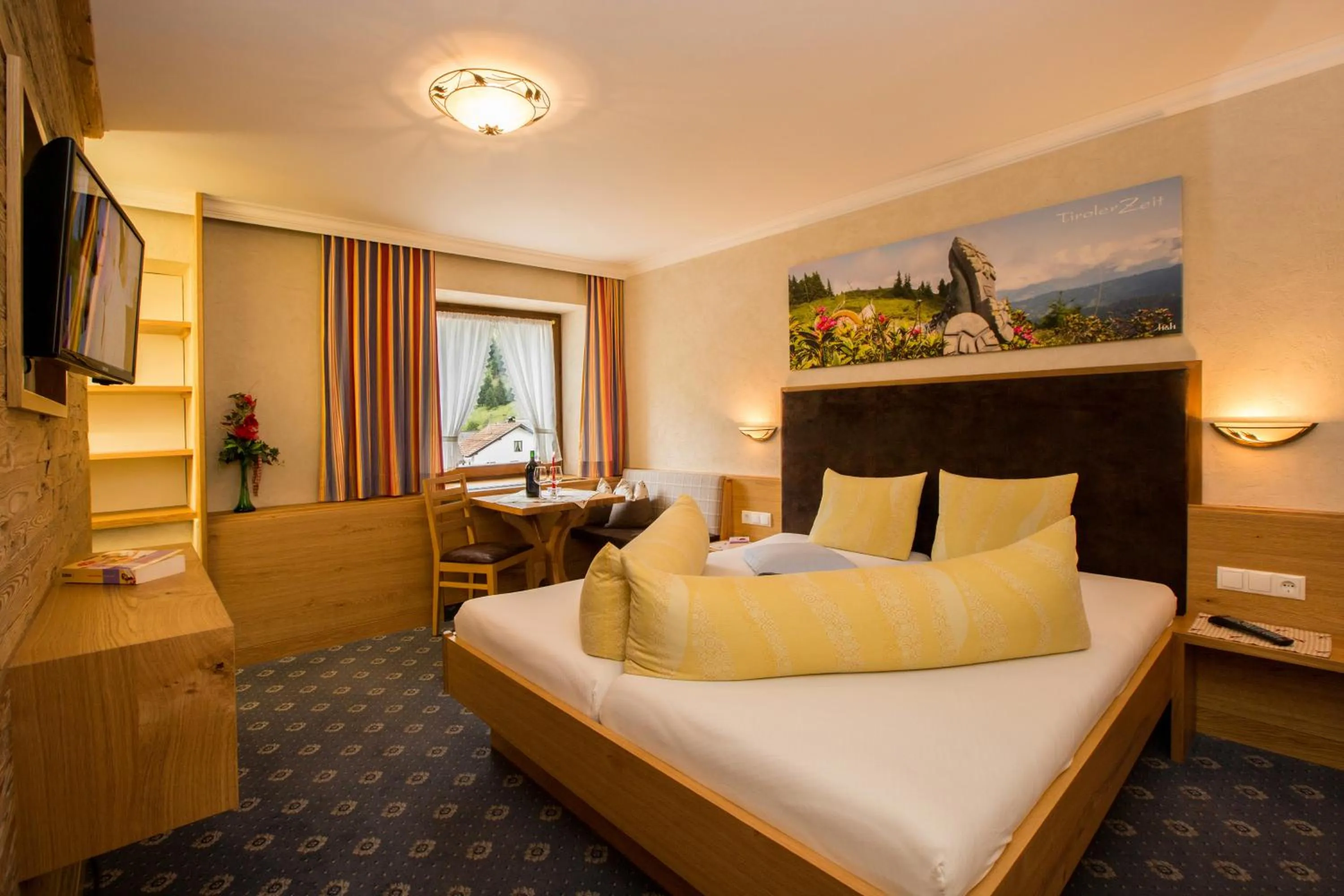 Photo of the whole room, Bed in Hotel Jägerhof