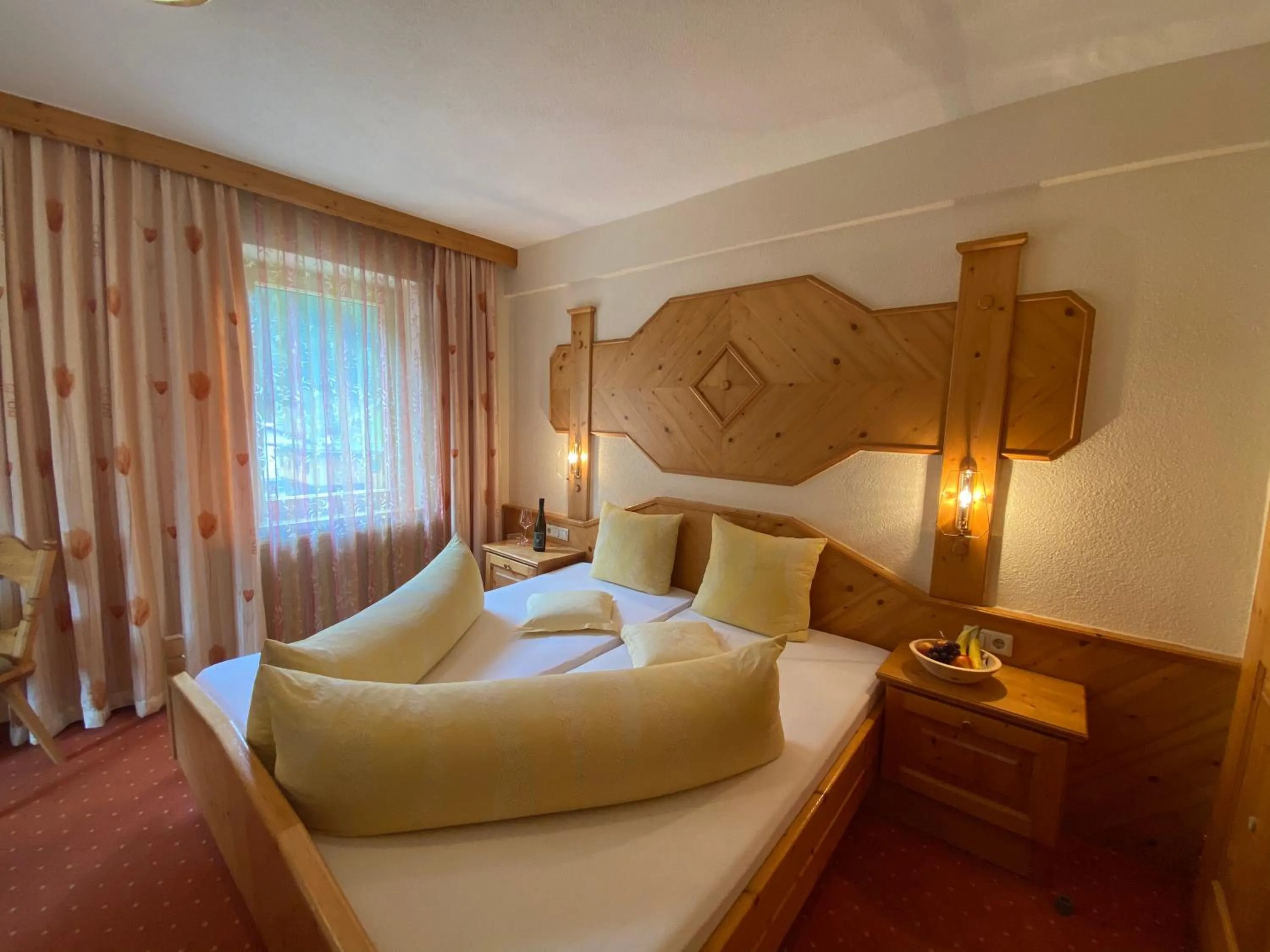 Photo of the whole room, Bed in Hotel Jägerhof