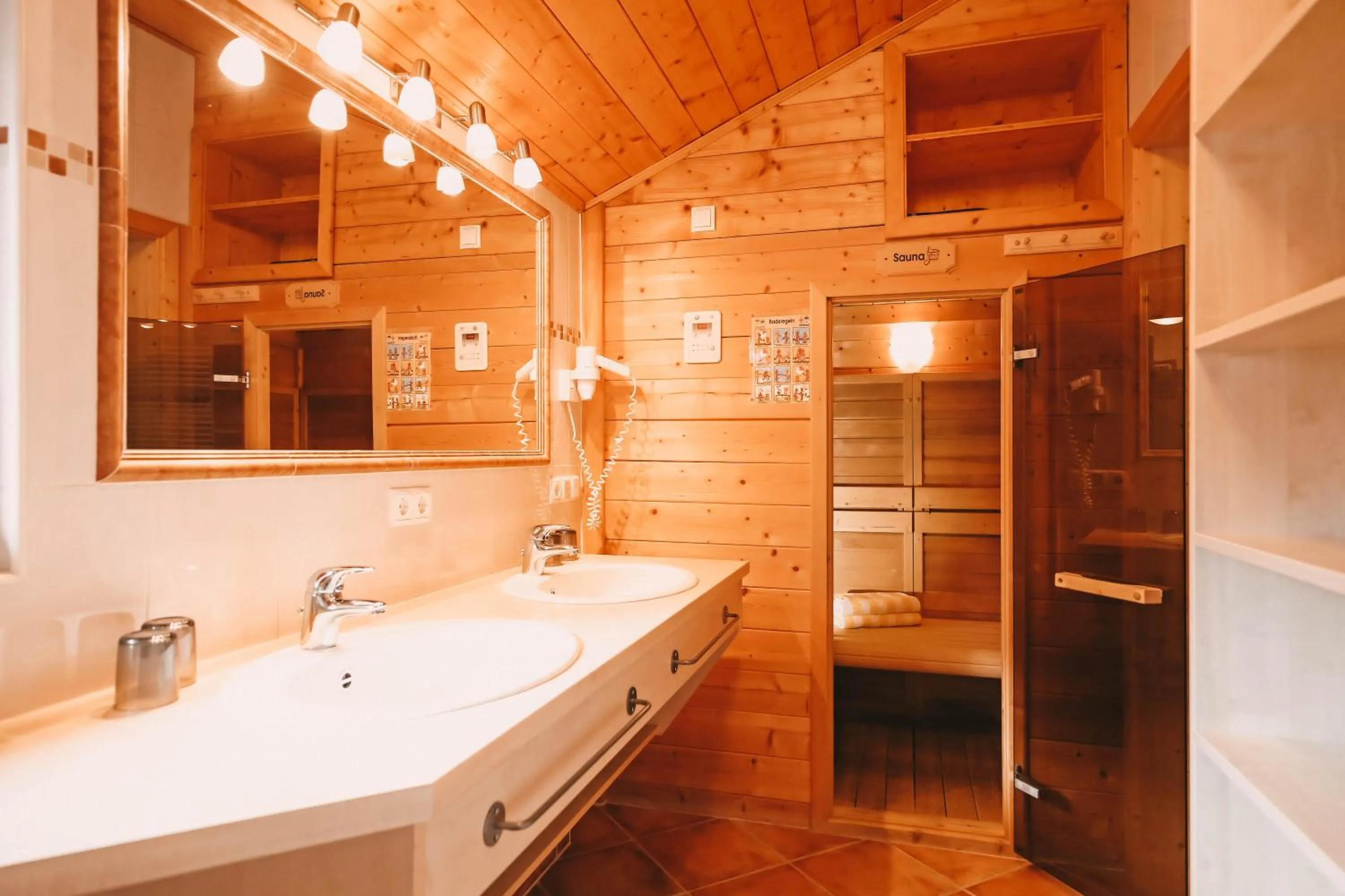 Bathroom in Posers Bergwelt B&B