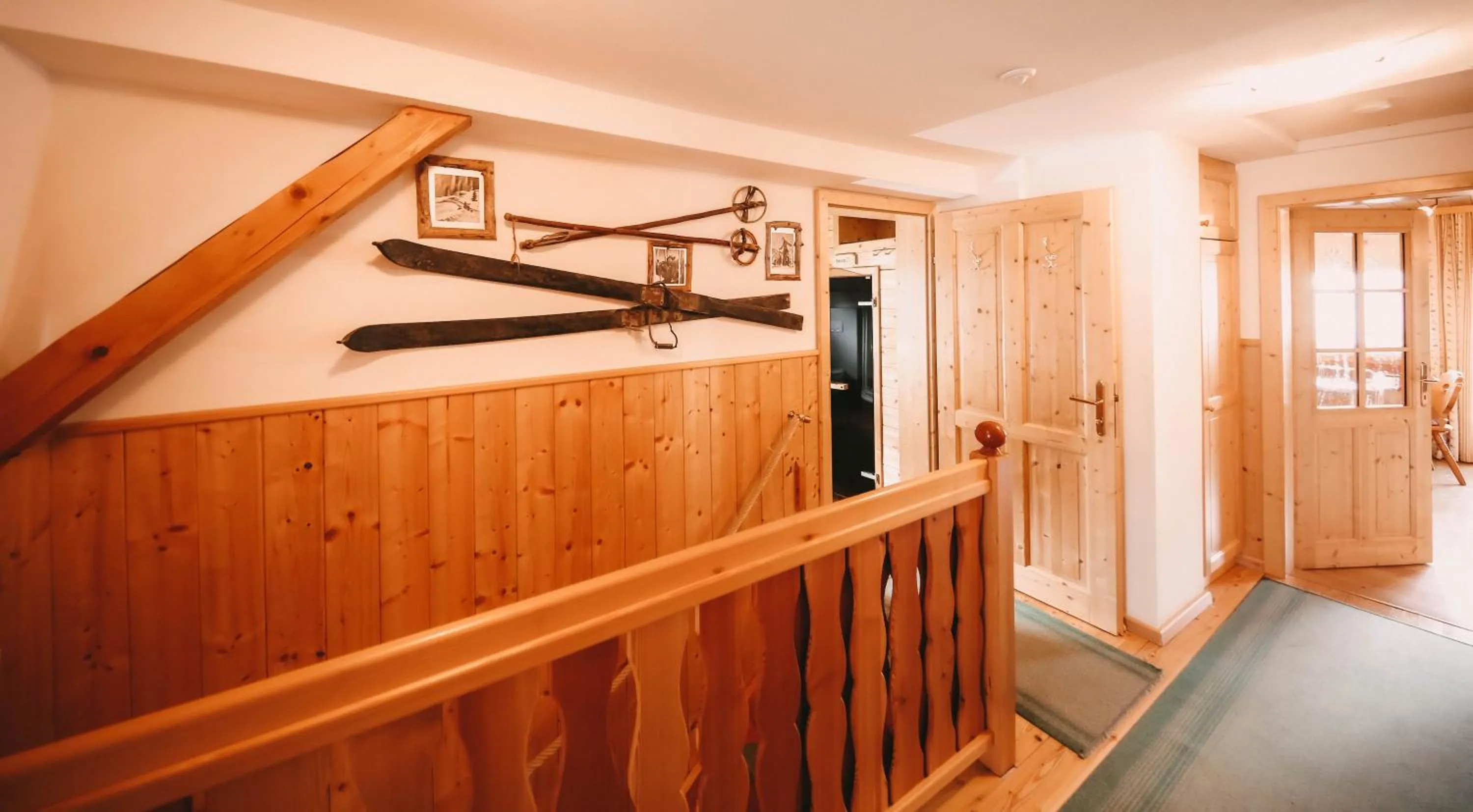 Photo of the whole room in Posers Bergwelt B&B