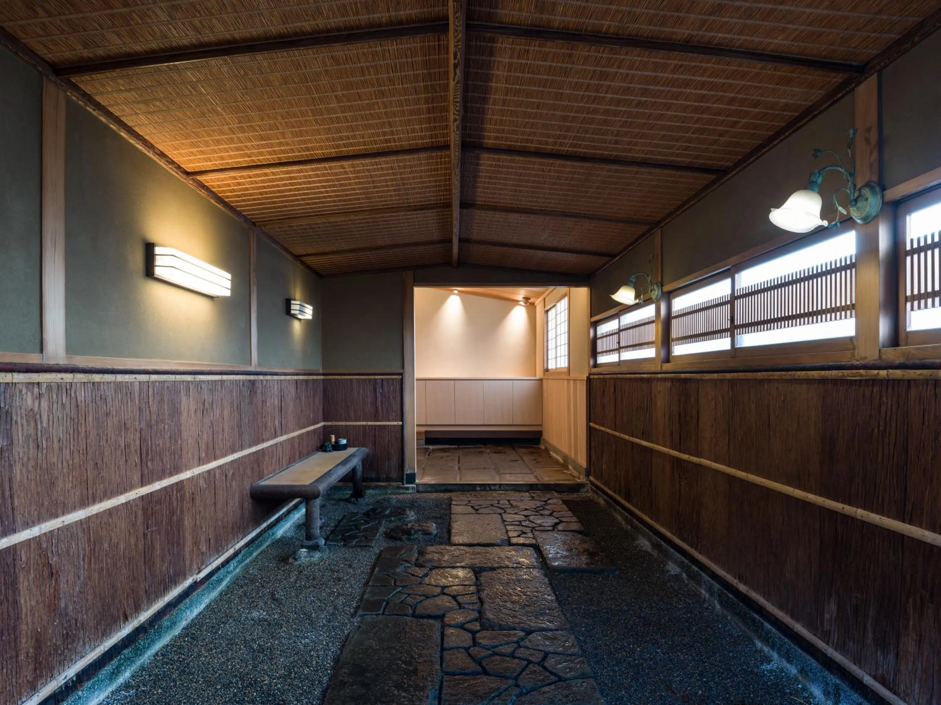Area and facilities in Kappo Ryokan Yumesaki