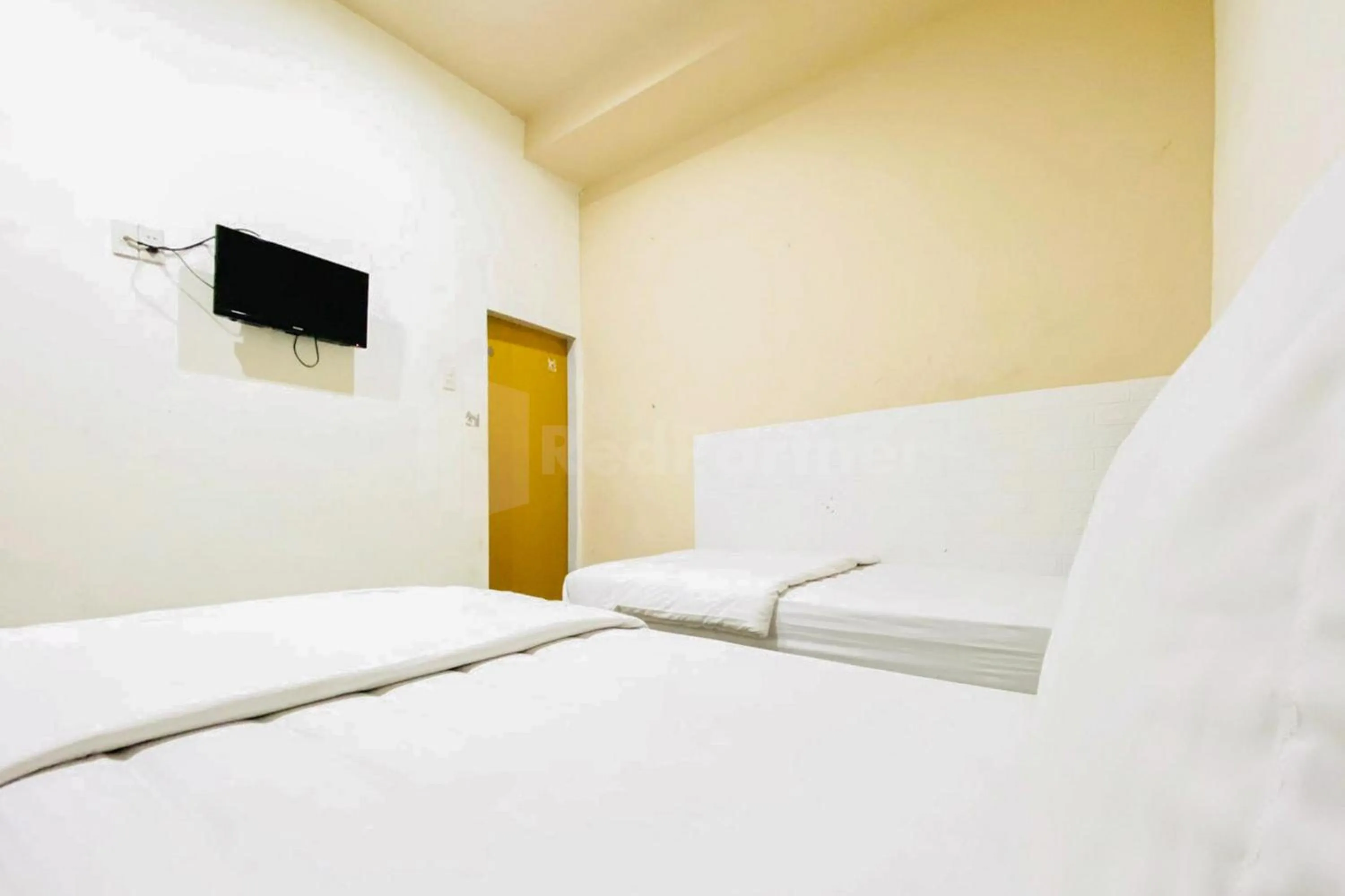 Bed in Palem Mas Garden RedPartner