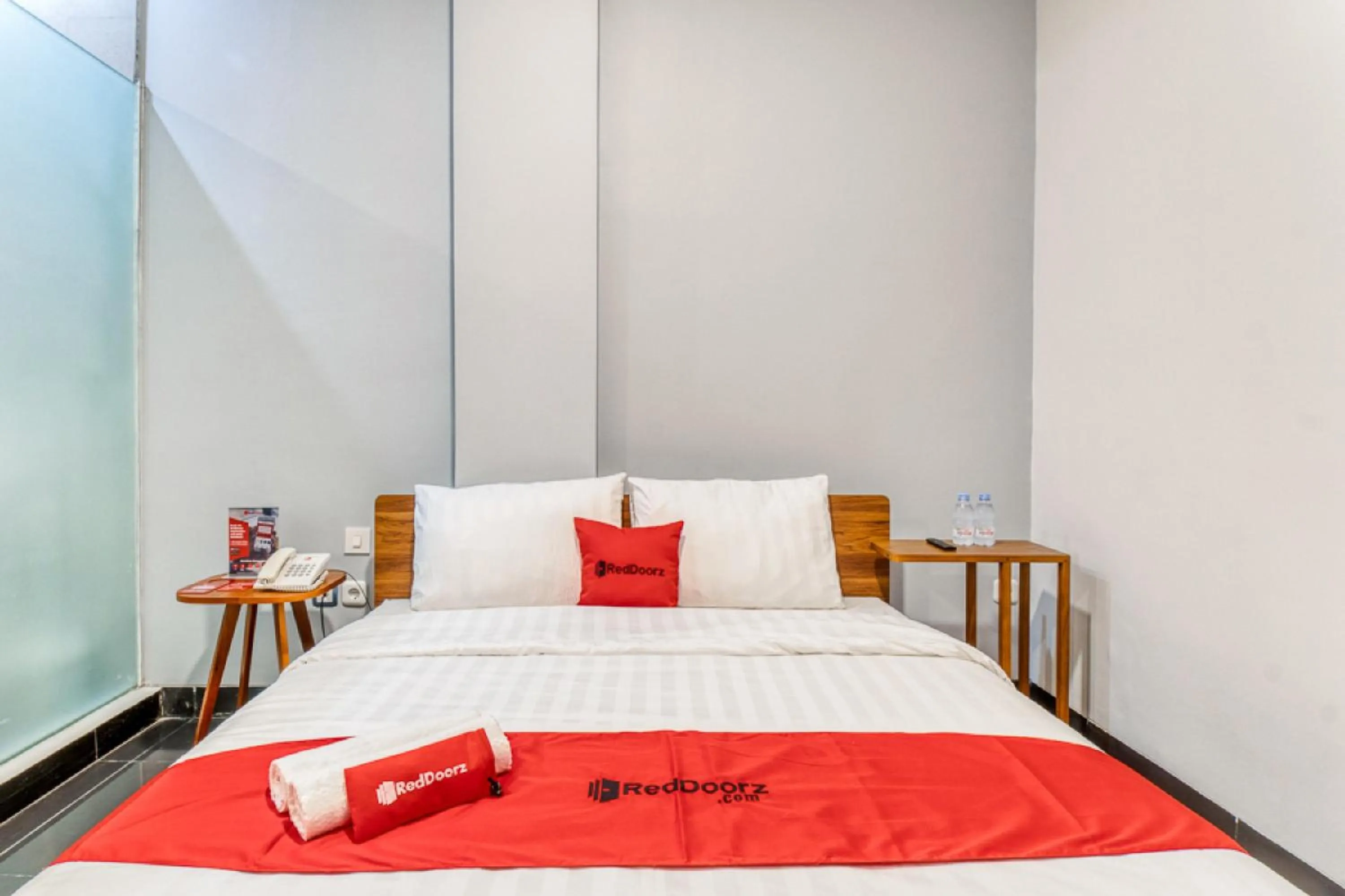 Bedroom, Bed in RedDoorz Plus near Taman Ismail Marzuki